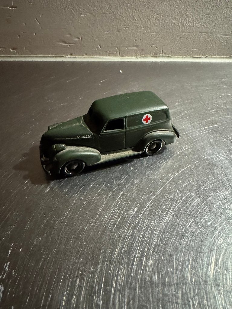 Dinky Toys ambulance modelauto vintage, Hobby en Vrije tijd, Ophalen of Verzenden, Gebruikt, Auto, Dinky Toys