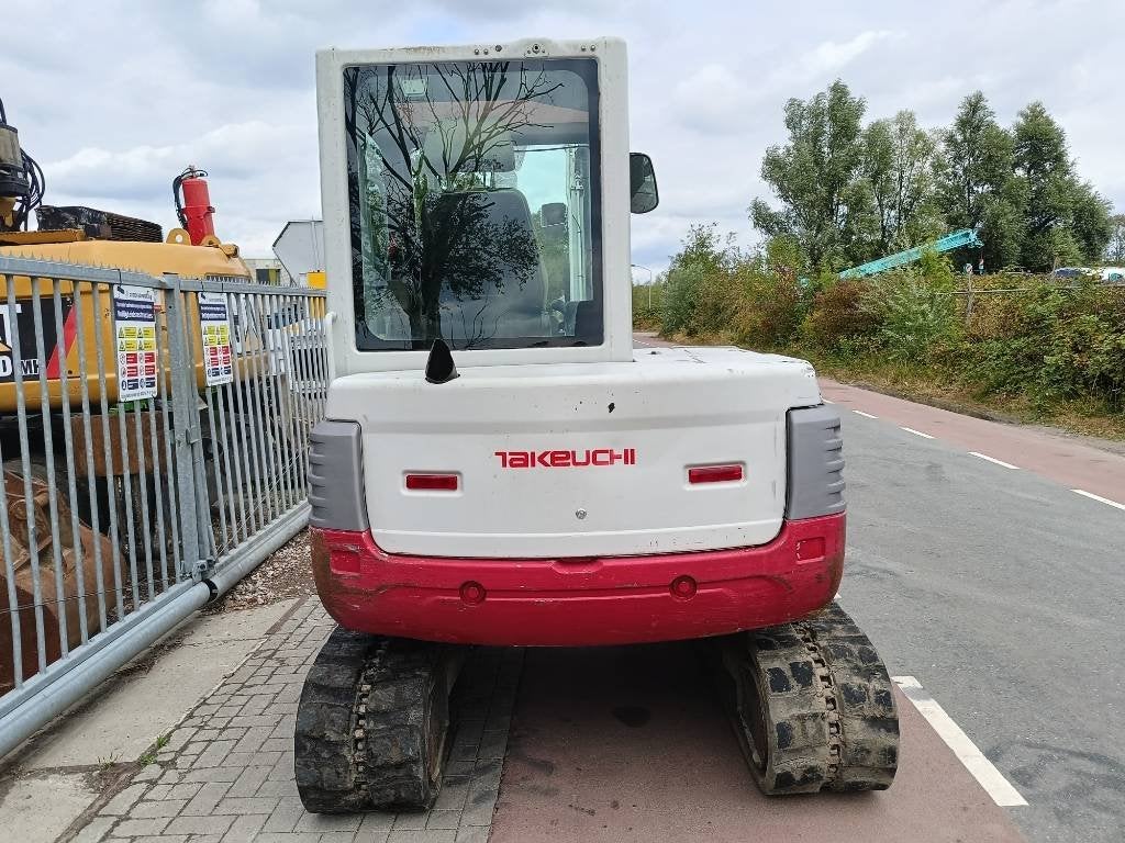 Takeuchi TB 250 5 ton rups graafmachine excavator bagger, Graafmachine