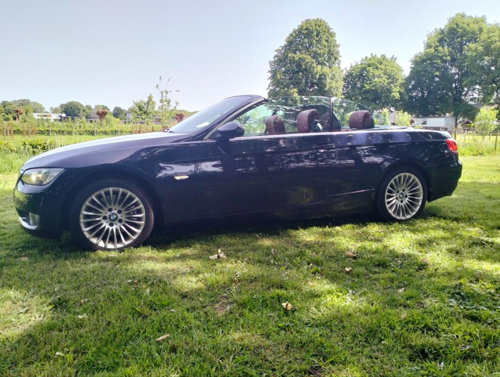 BMW 3-Serie 2.5 I 325 Cabrio AUT 2007 Blauw, Auto's, Achterwielaandrijving, Cabriolet, 2996 cc, Leder