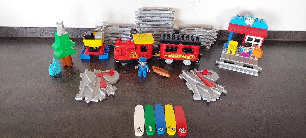 duplo trein  rode werkt met app (10874), Kinderen en Baby's, Speelgoed | Duplo en Lego, Ophalen of Verzenden, Zo goed als nieuw