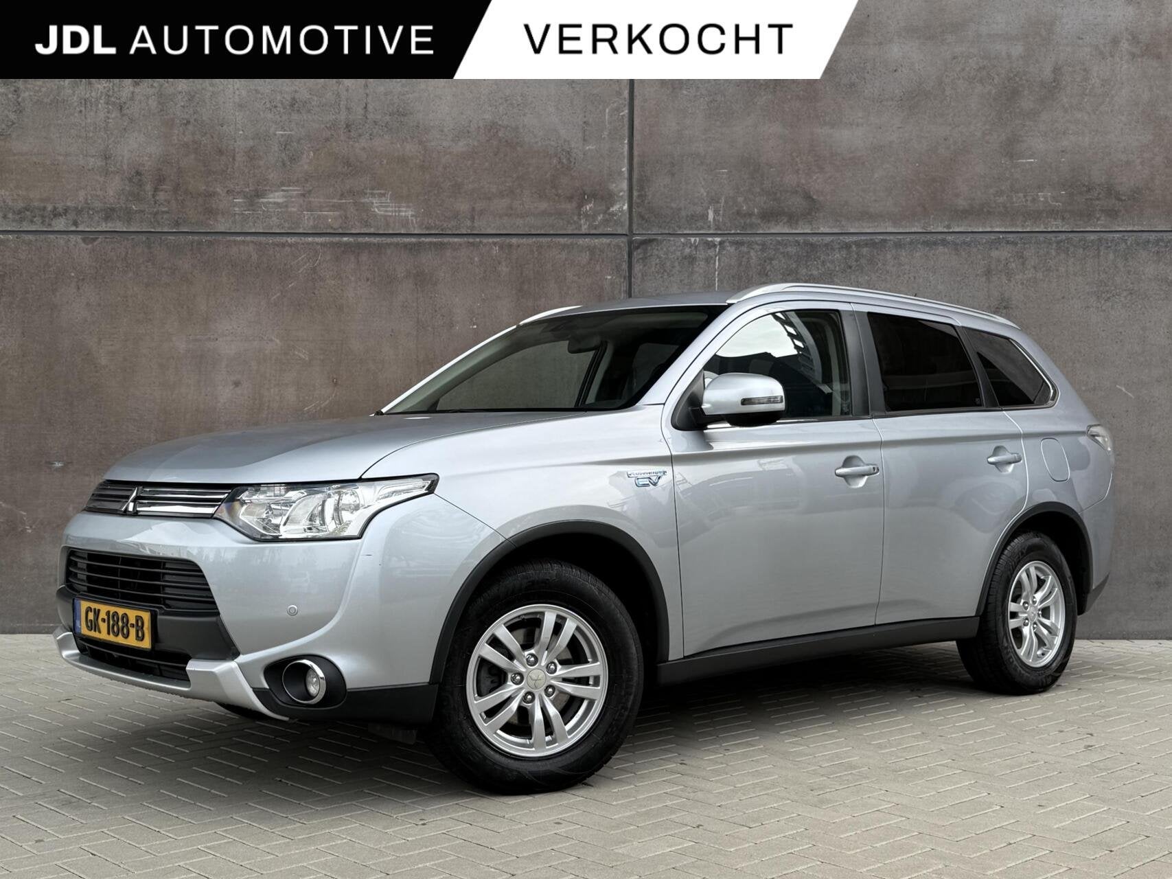Mitsubishi Outlander 2.0 PHEV Business Edition | Trekhaak |, Auto's, Zwart, 4 cilinders, Met garantie (alle), Leder en Stof
