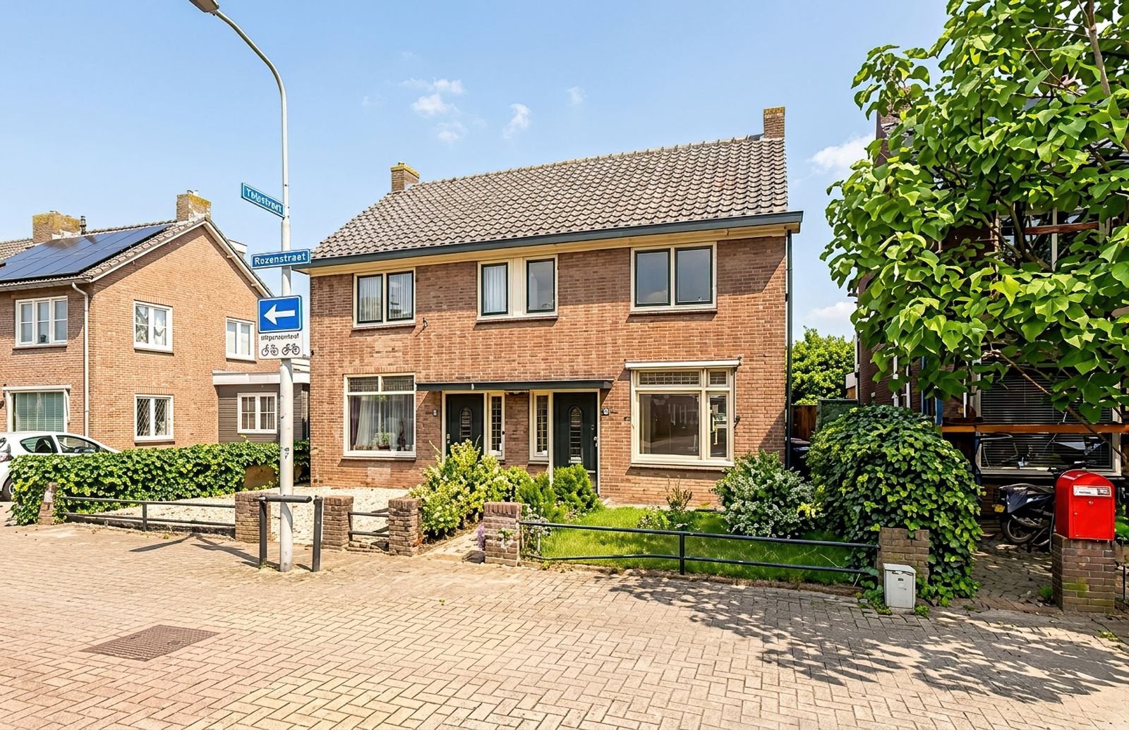 Charmante jaren ‘30 TWEE-ONDER-EEN-KAPWONING in Tiel, Huizen en Kamers, Huizen te koop, Gelderland, tot 200 m², Twee onder één kap