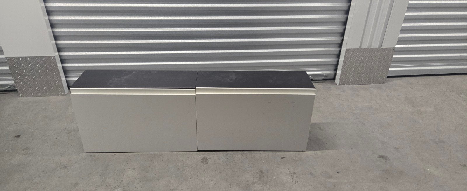 2 IKEA Besta kasten met Vasterviken deuren, Gebruikt, Minder dan 100 cm, IKEA Systems B.V., Olof Palmestraat 10, 2616 LR Delft, Nederland