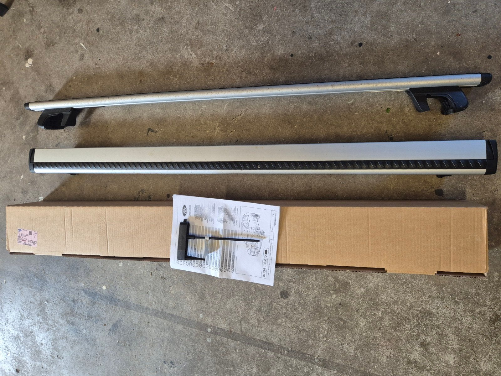 Ford Kuga 2012-2020 Dakdragers / Cross Bars, Ophalen of Verzenden, Zo goed als nieuw