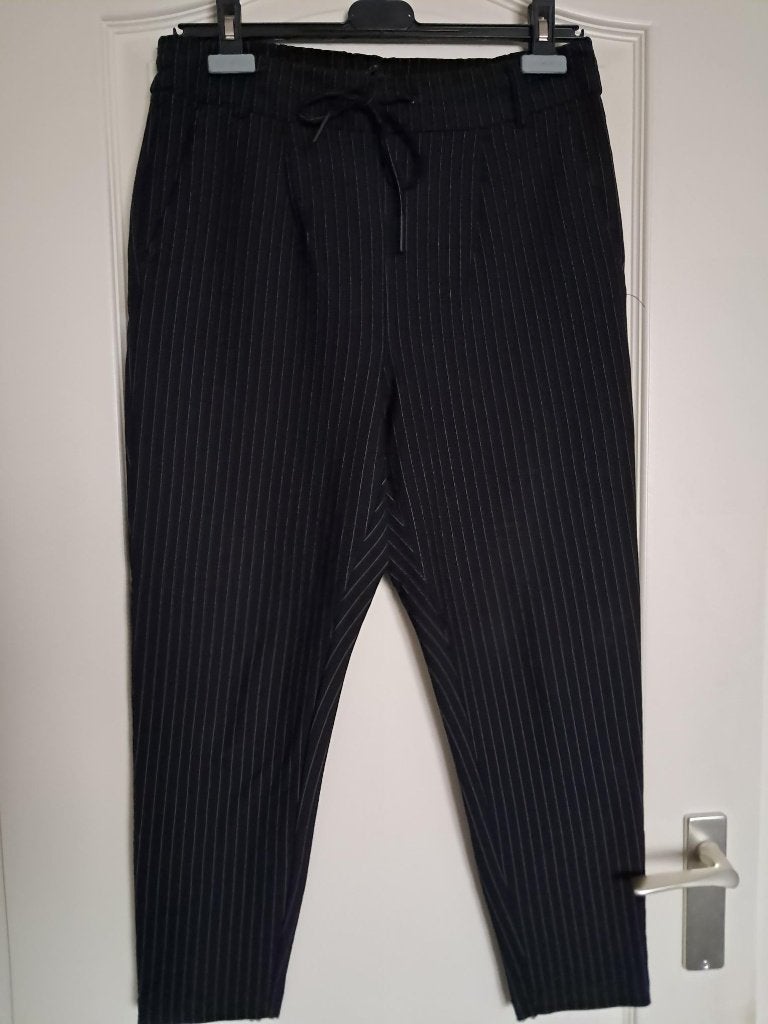 Broek Only  Maat : M Kleur : Zwart Lengte 30, Maat 38/40 (M), Only, Zwart, Ophalen of Verzenden