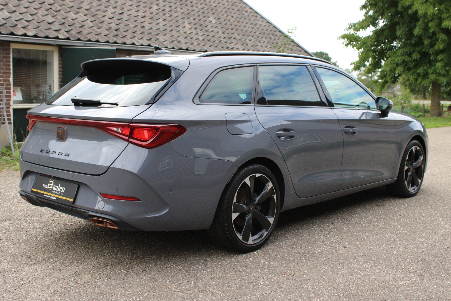 CUPRA Leon Sportstourer 1.4 e-Hybrid PHEV Business SOh 91.9%, Auto's, Dealer onderhouden, Gebruikt, 4 cilinders, 1589 kg