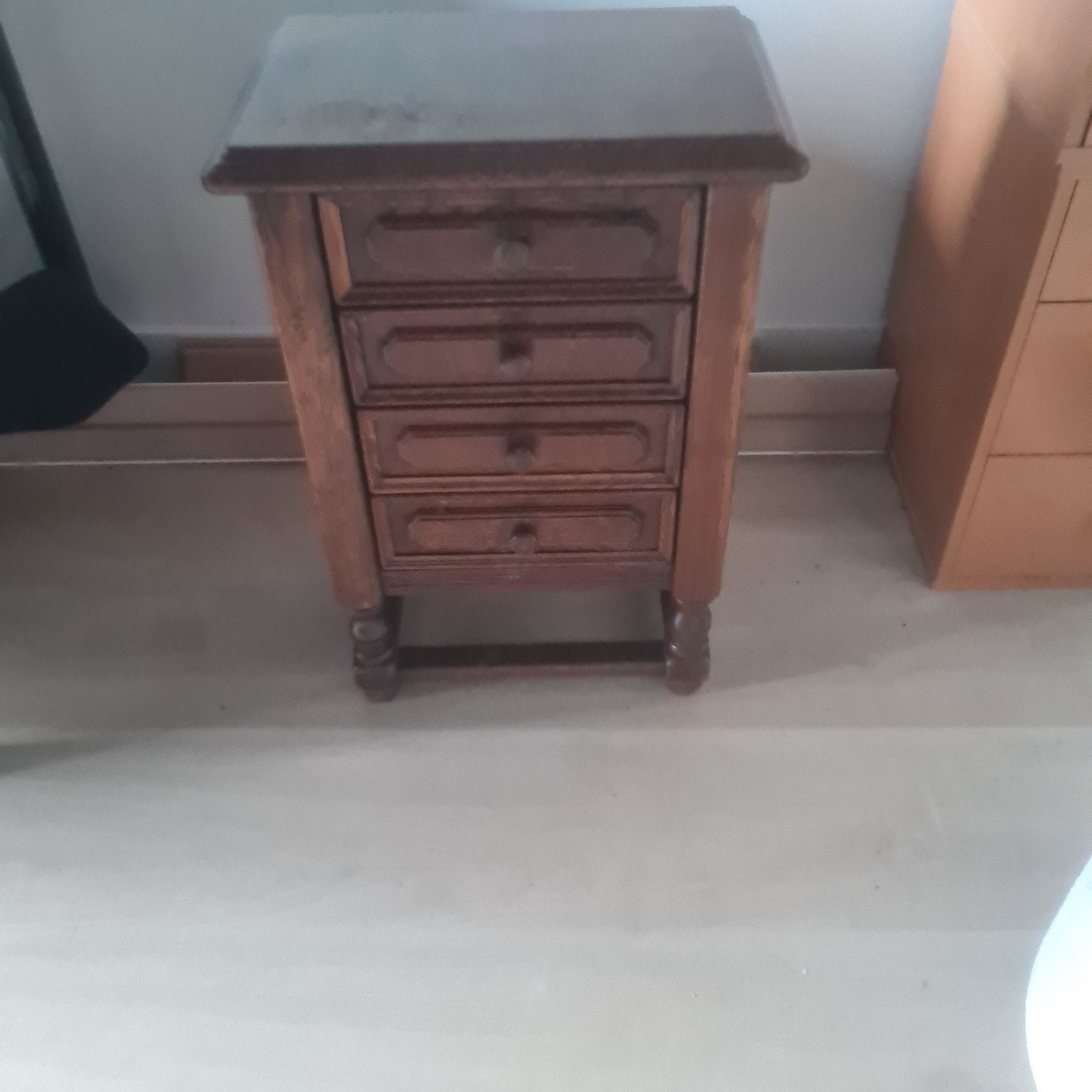 Antieke eikenhouten nachtkastje, Zo goed als nieuw, 45 tot 65 cm, Hout, 55 tot 70 cm
