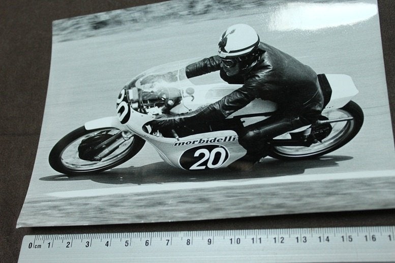 foto G. Parlotti op Morbidelli racer Monza, Ophalen of Verzenden, Gelezen