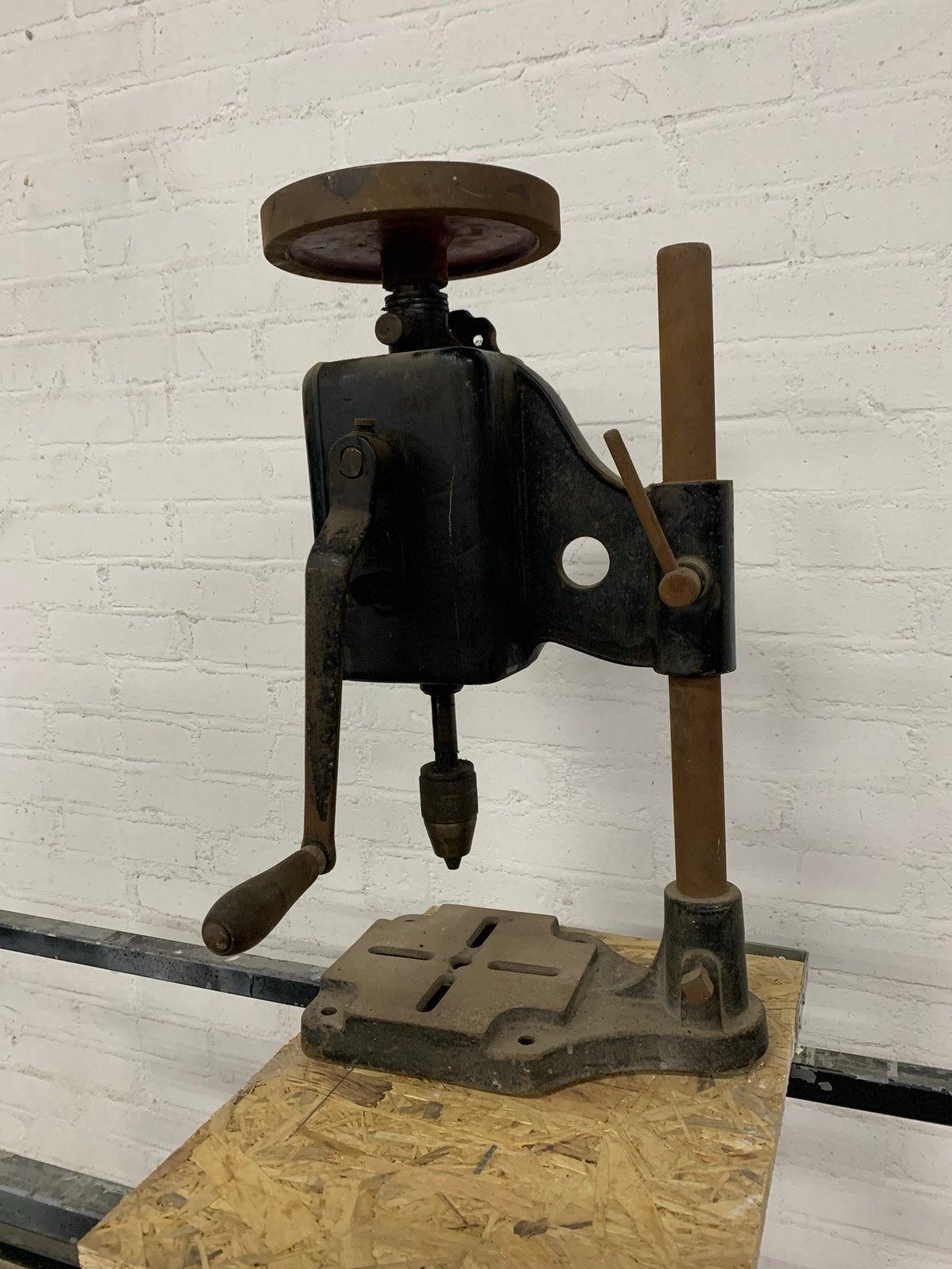 Antieke Kolomboormachine - Handbediend, Doe-het-zelf en Verbouw, Gereedschap | Boormachines, Ophalen of Verzenden, Gebruikt, Minder dan 400 watt