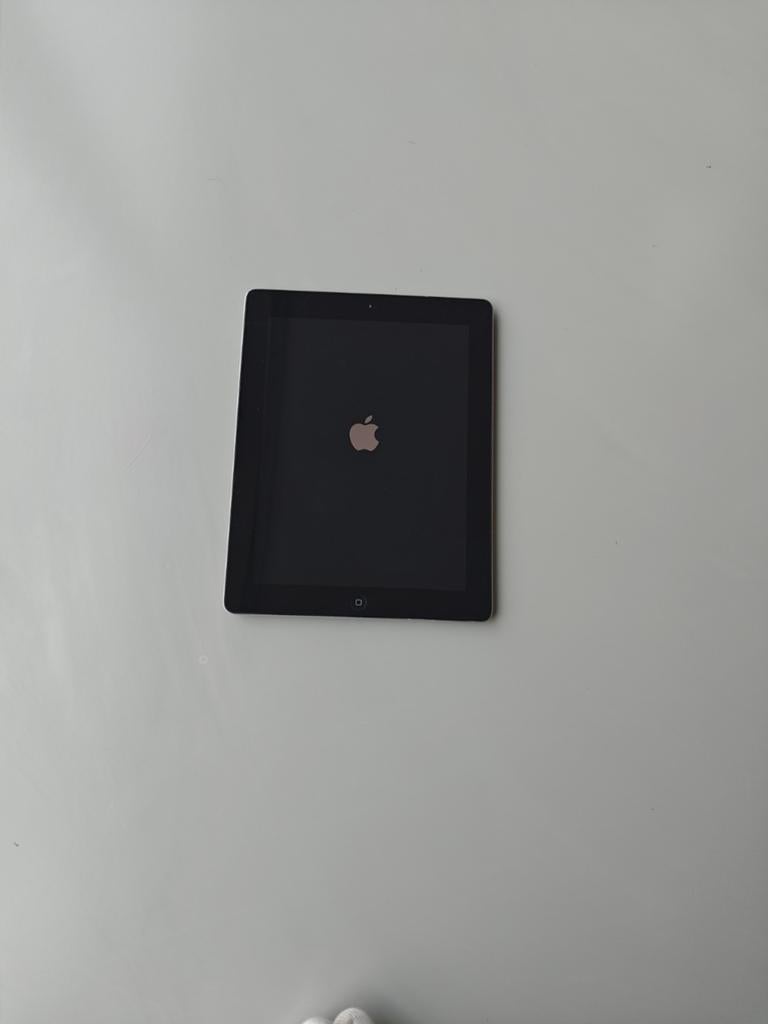Apple iPad (3e generatie) 32GB Wi-Fi Zilver, Computers en Software, Apple iPads, Gebruikt, Apple iPad, Wi-Fi, 10 inch, 32 GB, Zilver