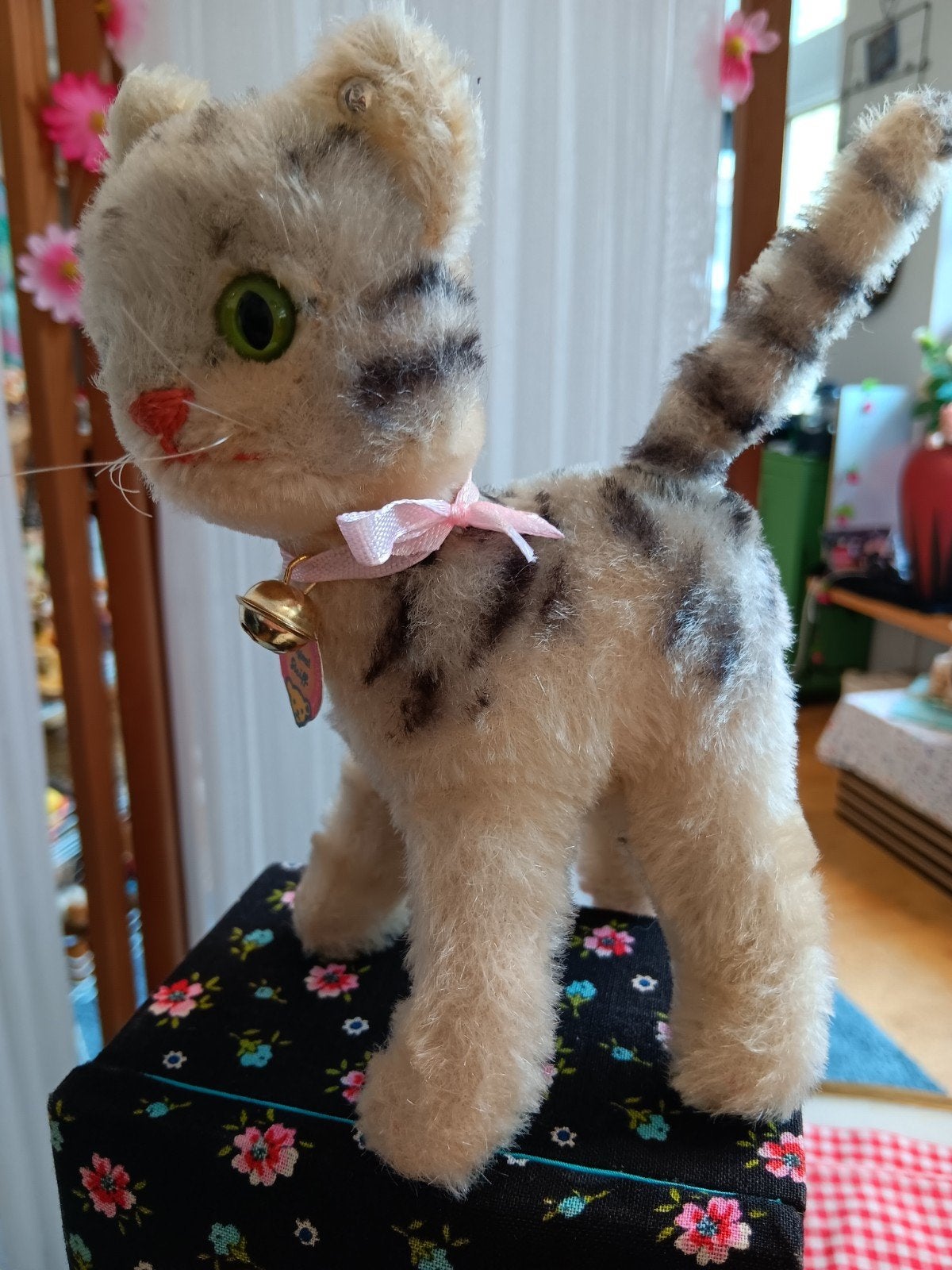 Steiff Cat, Verzenden