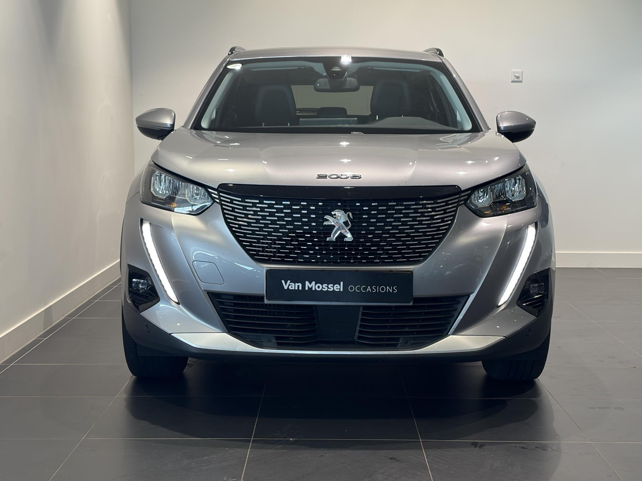 Peugeot 2008 Blue Lease Allure - STOELVERWARMING - NAVIGATIE, Auto's, Gebruikt, Euro 6, 1199 cc, Leder en Stof