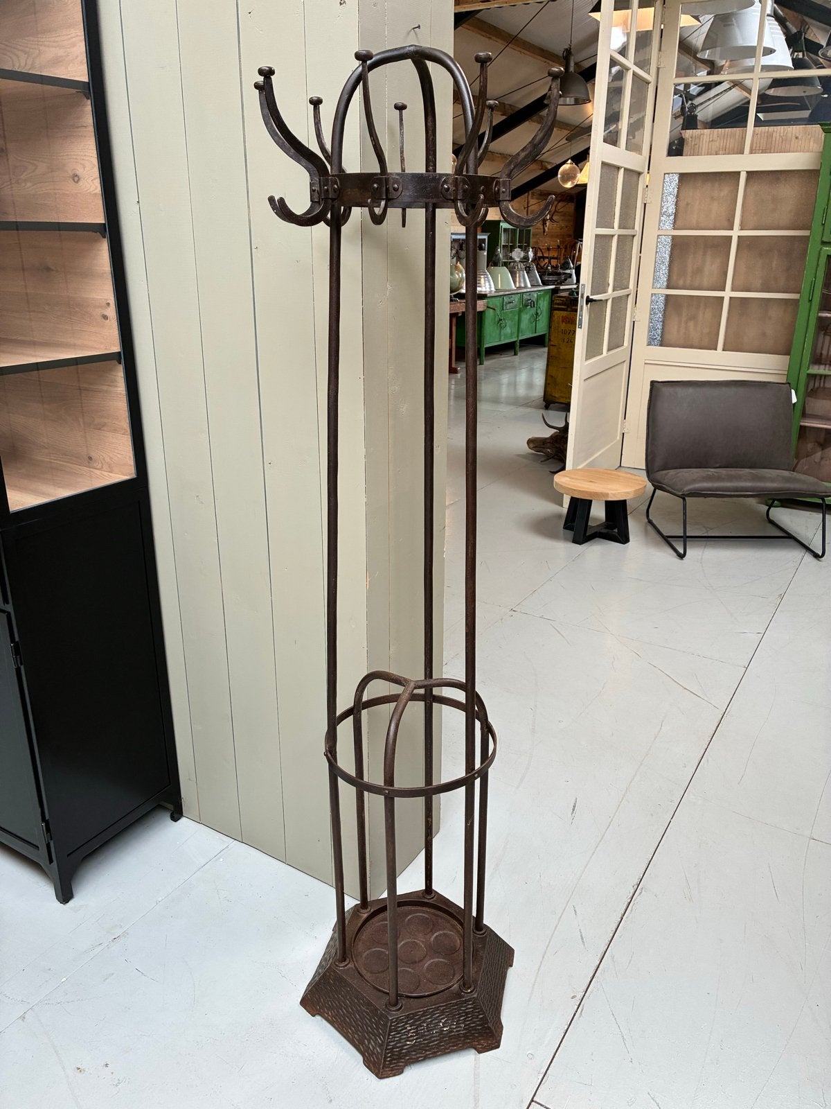 Antieke kapstok | Gietijzeren kapstok | Staande kapstok, Huis en Inrichting, Woonaccessoires | Kapstokken, Ophalen, Gebruikt, Metaal