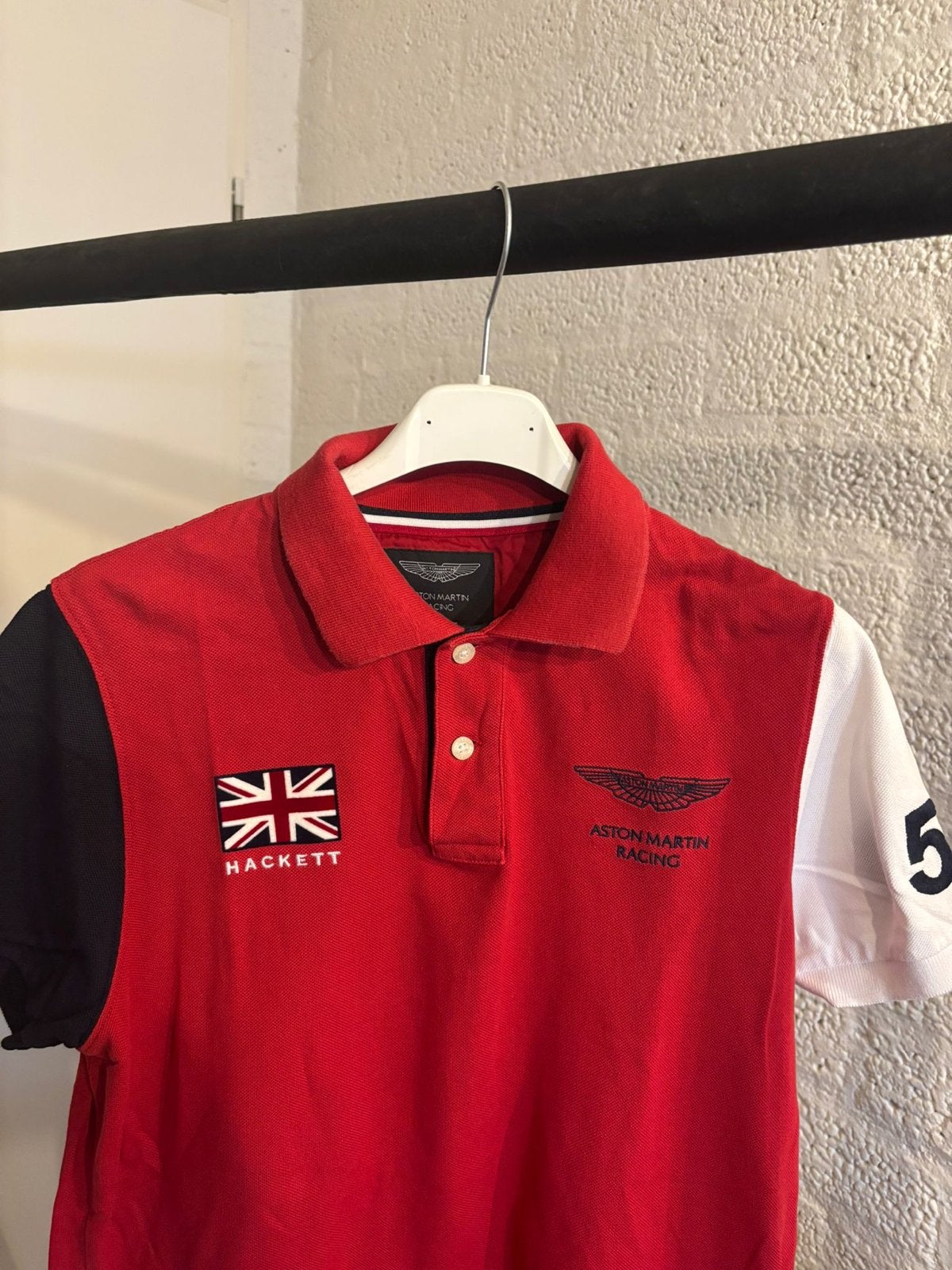 Hackett Aston Martin Racing - Rood-Zwart-Wit - Maat 15/16, Ophalen of Verzenden, Zo goed als nieuw, Overige maten, Meerkleurig