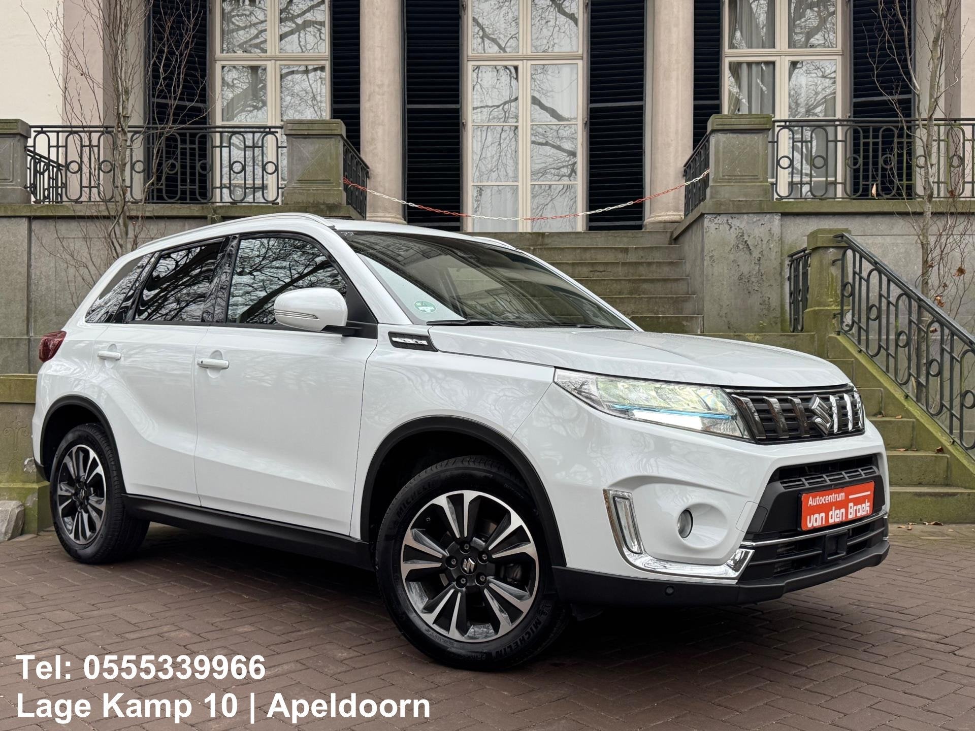 Suzuki Vitara 1.4 Boosterjet Style Smart Hybrid AllGrip Auto, Auto's, Automaat, Dealer onderhouden, Gebruikt, Zwart