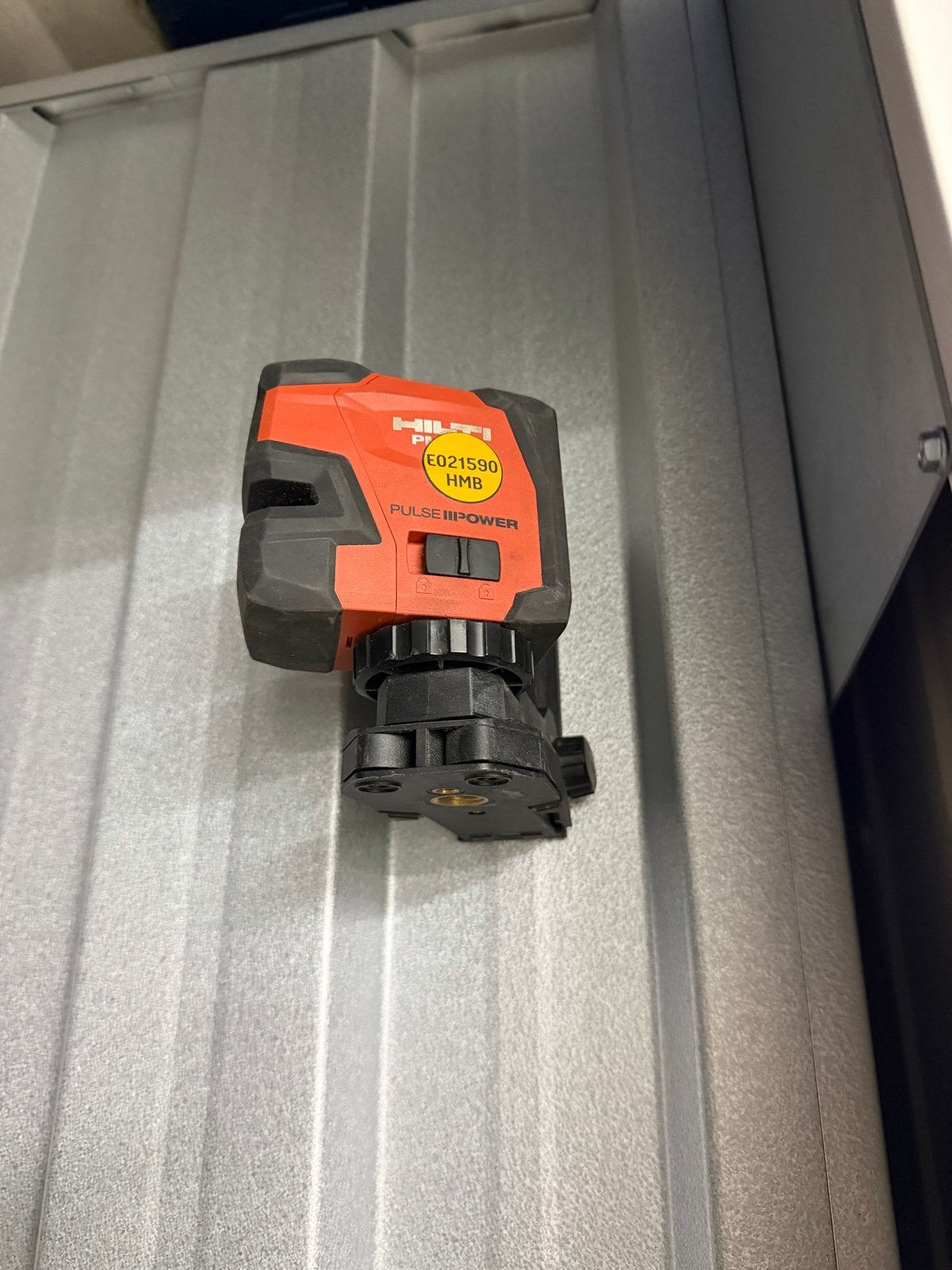 Hilti Pulse II Power Laser - Perfect voor nauwkeurig meten, Doe-het-zelf en Verbouw, Ophalen, Zo goed als nieuw, Overige meters