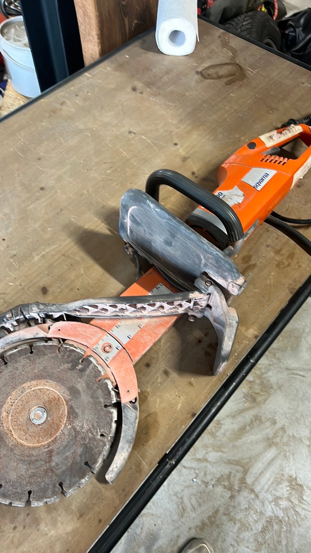 Husqvarna k3000 betonzaag, Ophalen
