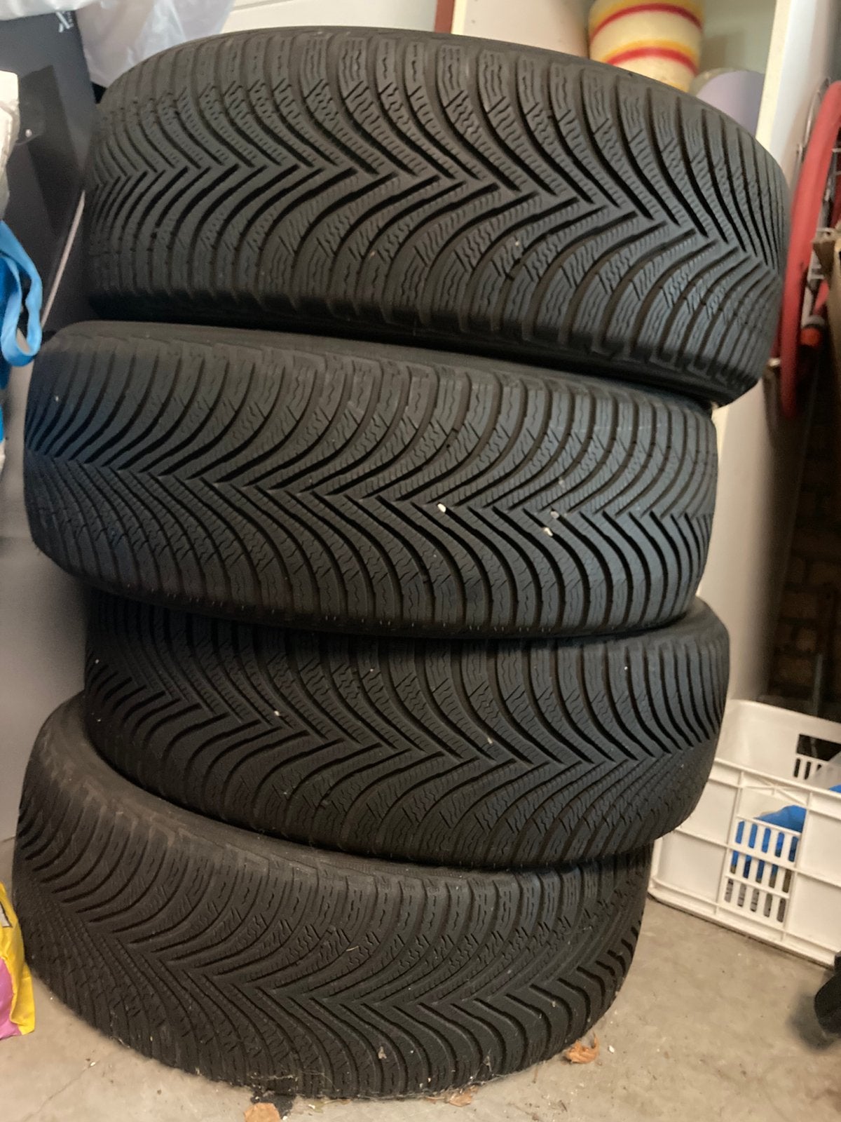 Set van 4 Michelin Alpin 5 winterbanden. 205/55R19 97H, Banden en Velgen, Ophalen, 19 inch, 205 mm