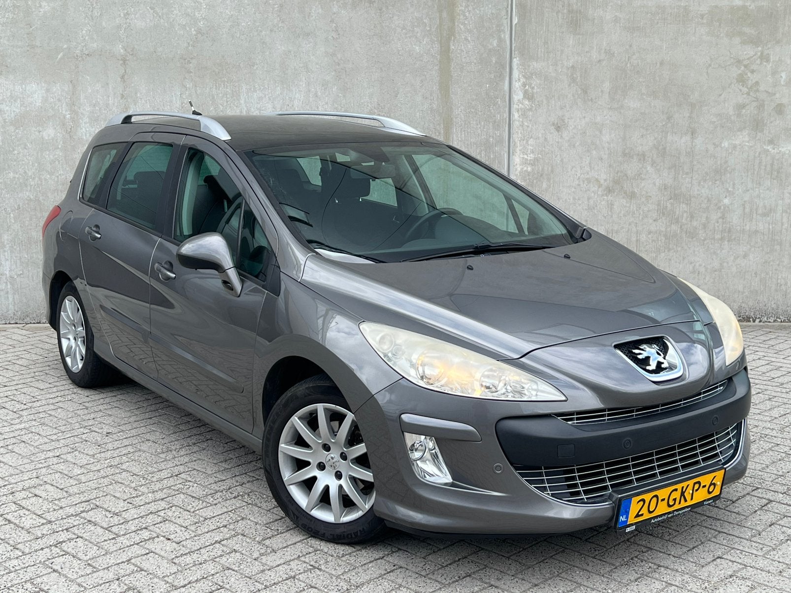 Grijze Peugeot 308 SW 1.6 VTI Benzine 120PK/Airco/Panorama!, Voorwielaandrijving, Stof, 4 cilinders, 7 stoelen