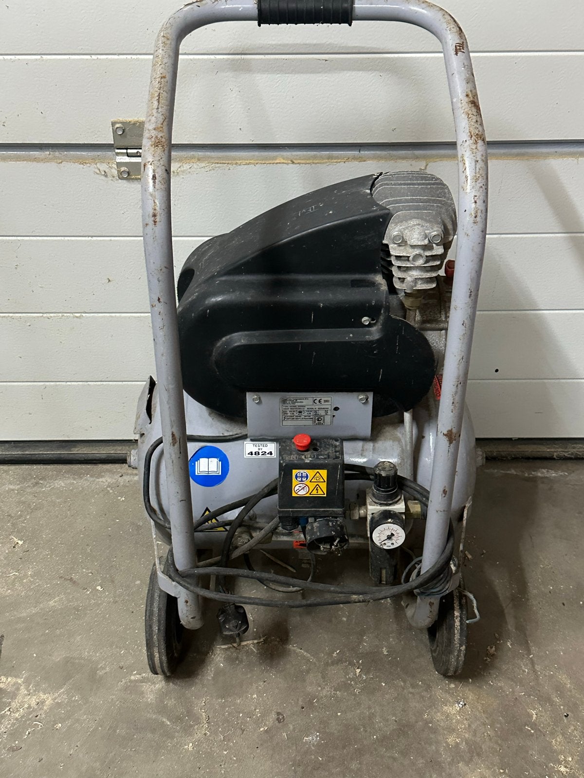 Creemers Compressor - Mobiel en Krachtig, Doe-het-zelf en Verbouw, Compressors, Ophalen, Gebruikt, 6 tot 10 bar, Minder dan 200 liter/min
