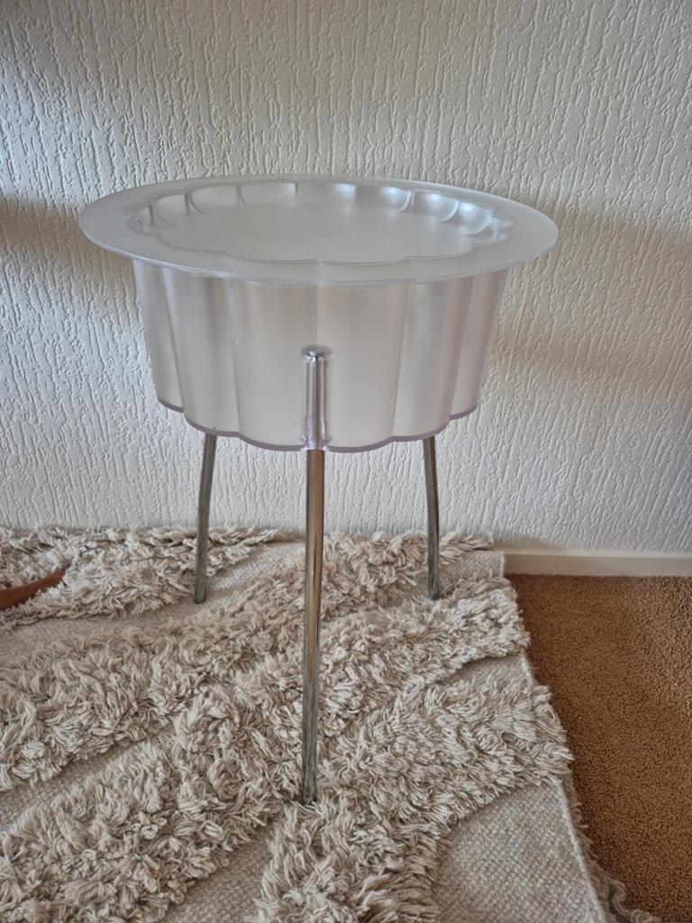retro Ikea bijzettafel transparante vintage tafel Hatten, Huis en Inrichting, Minder dan 55 cm, Rond, Zo goed als nieuw, Ophalen