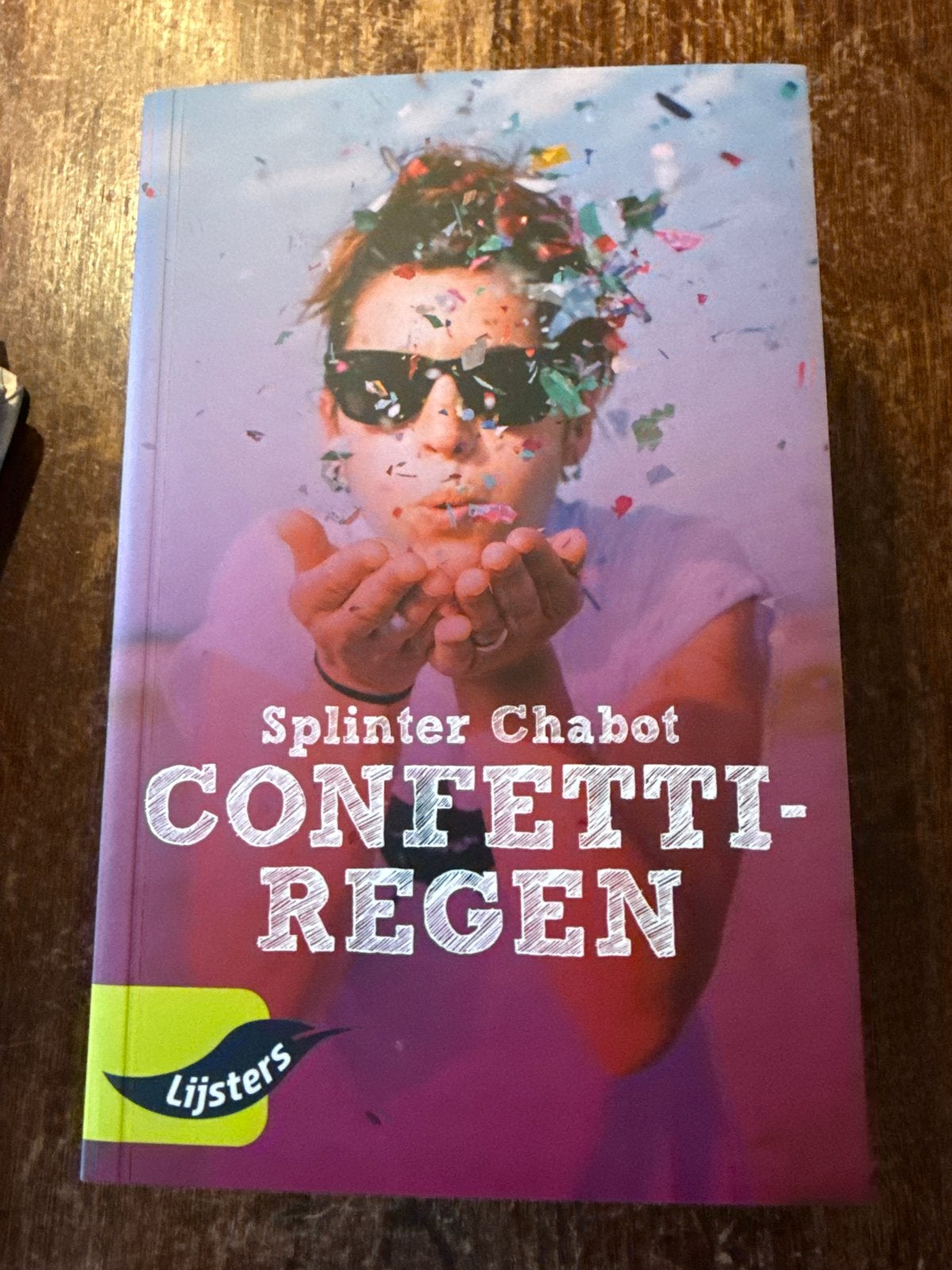 Confettiregen - Splinter Chabot (Gelezen), Ophalen of Verzenden, Gelezen, Nederland