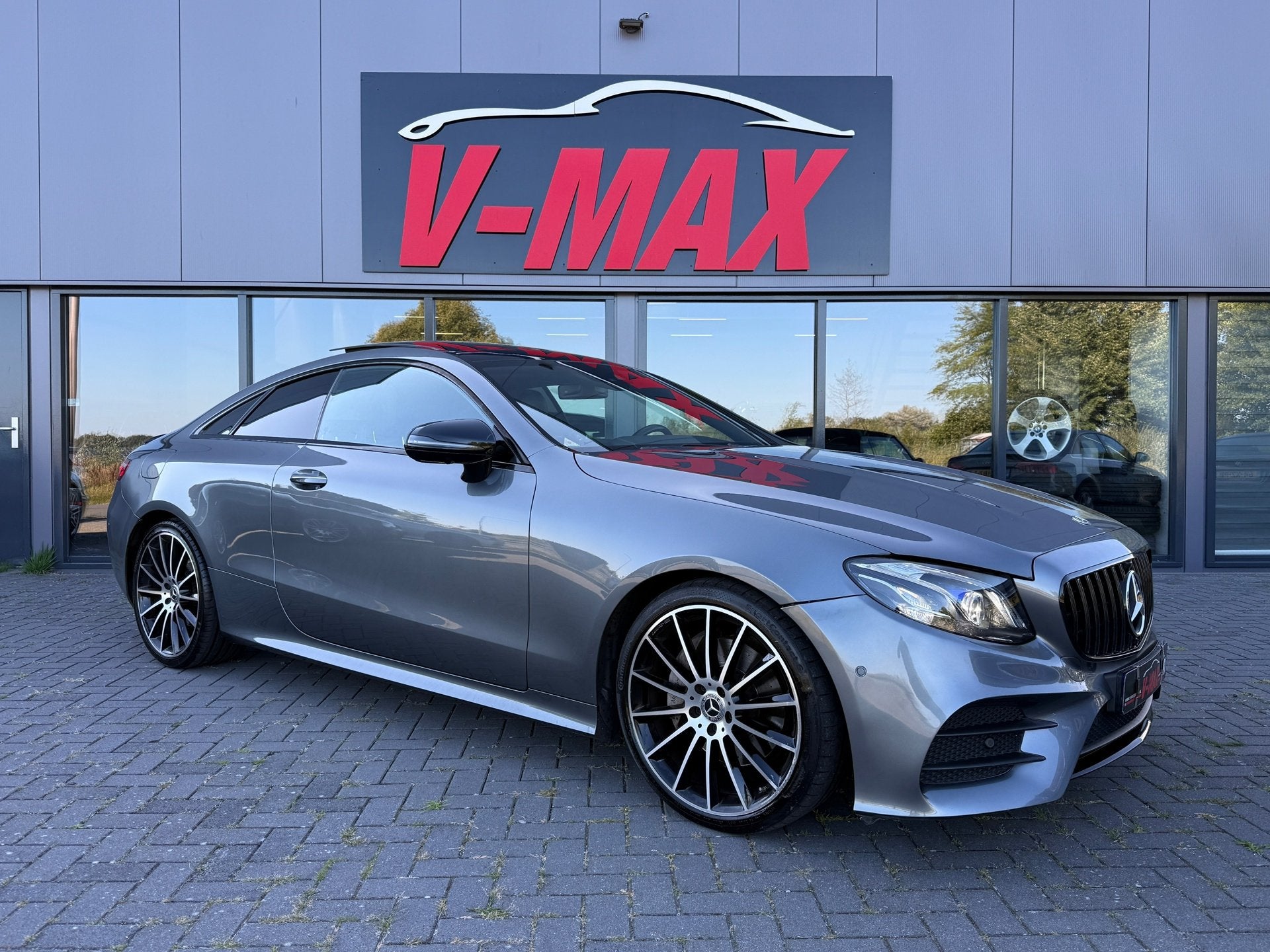 Mercedes-Benz E-klasse Coupé E200 Premium+ AMG HUD Pano Bur, Automaat, Achterwielaandrijving, 4 stoelen, Bedrijf