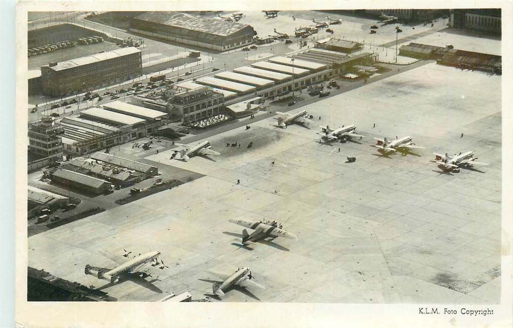304-230-005 Amsterdam KLM verkeerstoren, stationsgebouw en, Verzamelen, Ansichtkaarten | Nederland, Noord-Holland, Voor 1920, Verzenden