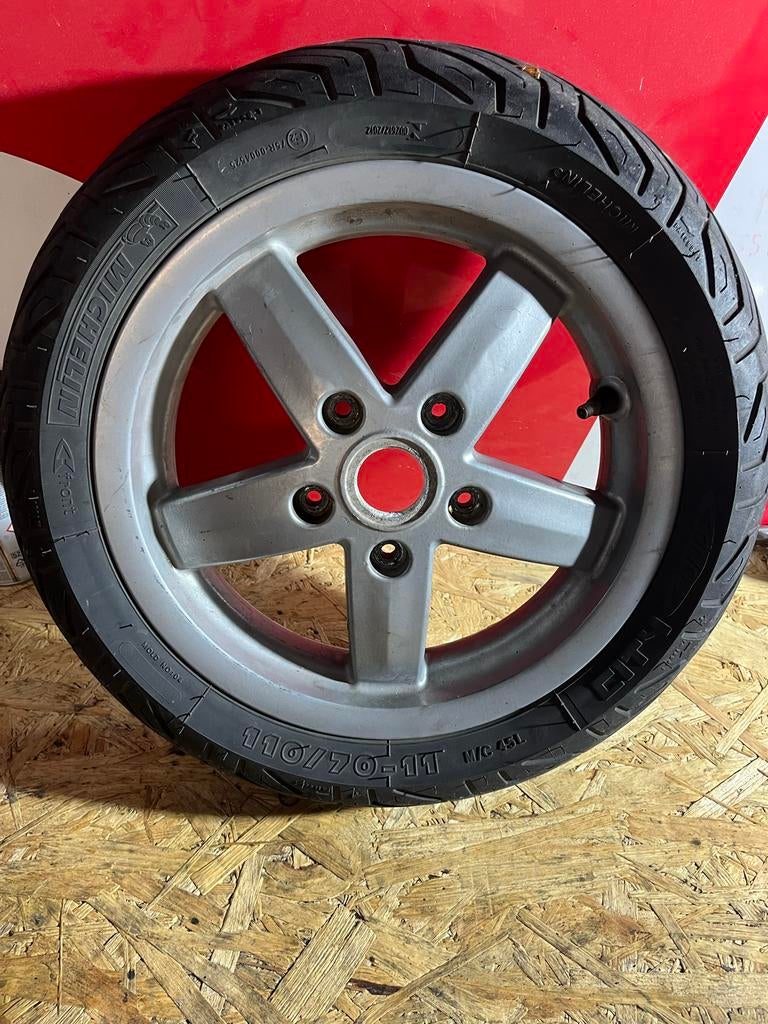 Vespa LX voorvelg met band, Ophalen of Verzenden