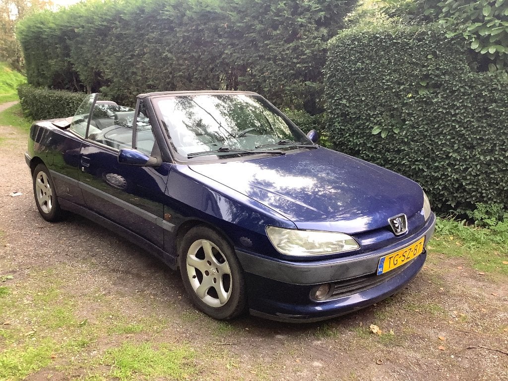 Peugeot 306 2.0 Cabriolet 1998 Blauw (118.453km!), Auto's, 1998 cc, Zwart, 4 cilinders, Cabriolet