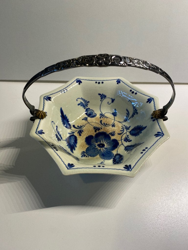 Delfts Blauw bonbonschaaltje met verzilverd hengsel, Ophalen of Verzenden