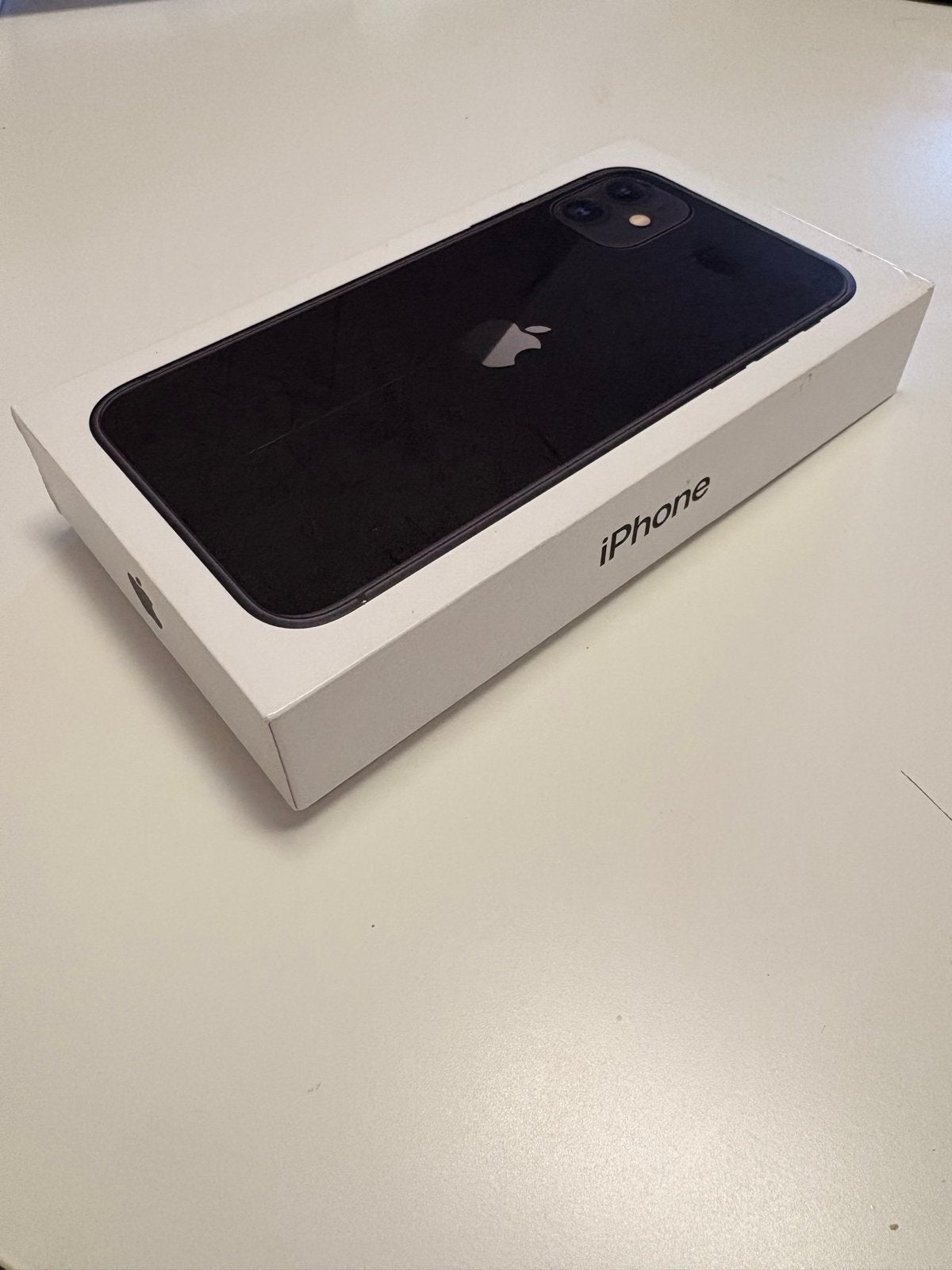 Apple iPhone 13 - 128 GB - Zwart (Zo goed als nieuw), 128 GB, Zwart, IPhone 13, Ophalen of Verzenden