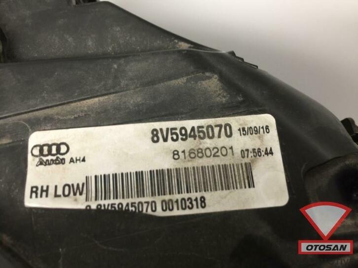 audi a3 8v facelift sedan achterlicht rechts buiten 8v594507, Auto-onderdelen, Verlichting, Gebruikt, AUDI AG, Auto-Union-Strasse 1
85045  Ingolstadt, DE