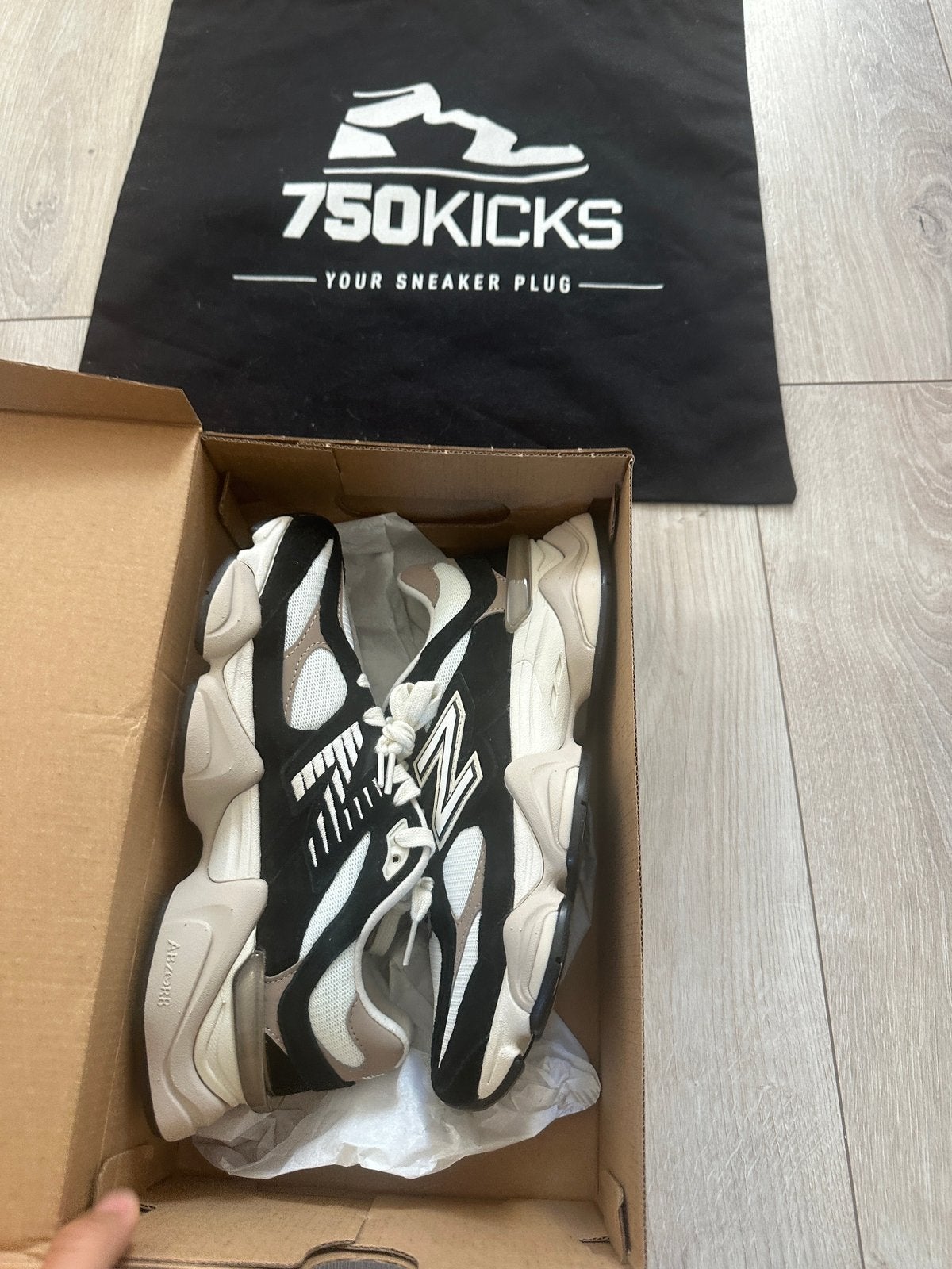 New Balance 9060 Sea Salt Bone Maat EU39,5 39.5 U9060BLZ, Overige kleuren, A, Nieuw, Ophalen of Verzenden