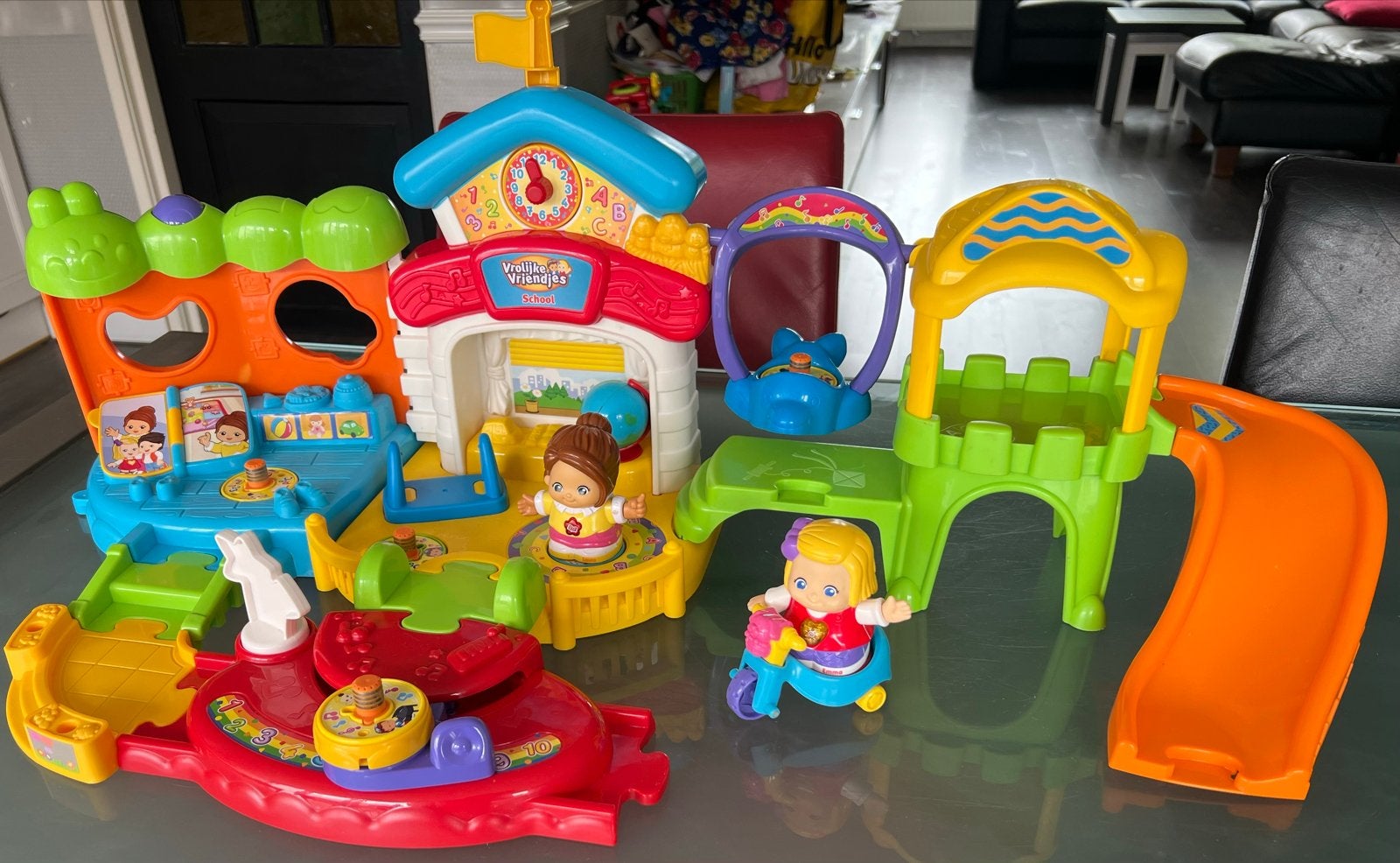 VTech Vrolijke Vriendjes School Speelset 1-5 jaar, Kinderen en Baby's, Speelgoed | Babyspeelgoed, Ophalen, Gebruikt, Overige typen