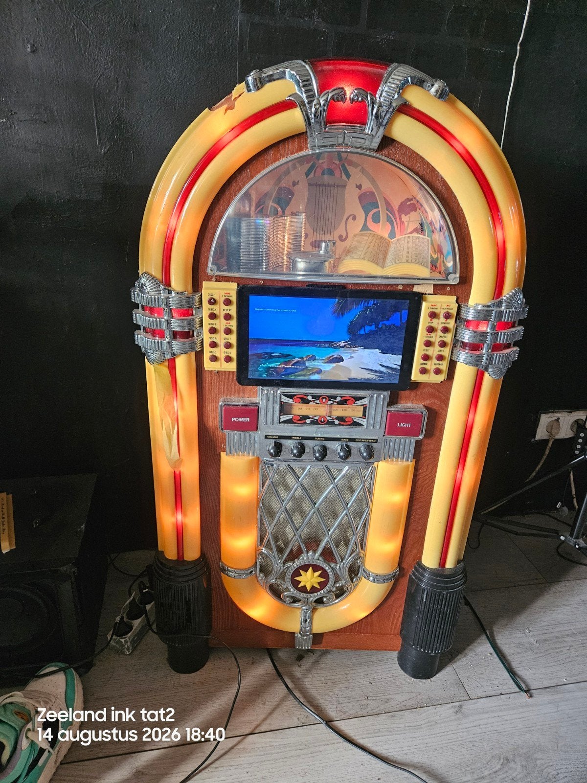 Omgebouwde Jukebox met Bluetooth scherm, Verzamelen, Automaten | Jukeboxen, Ophalen, Gebruikt, 1970 tot heden, Overige merken