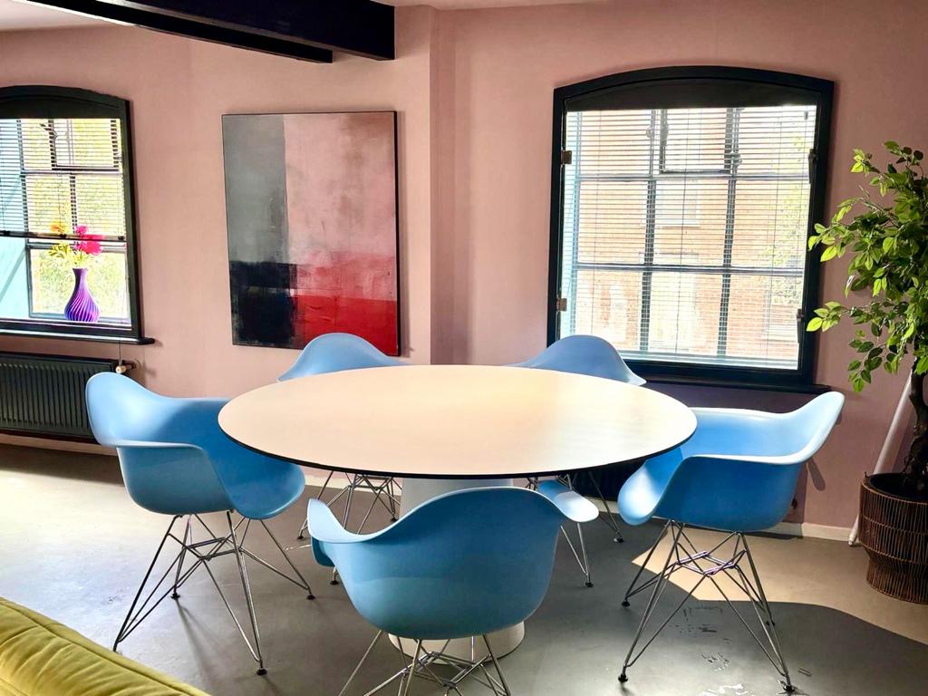 Moooi Container Eettafel | Ø140 cm  | Marcel Wanders design, Ophalen, 200 cm of meer, 50 tot 100 cm, Zo goed als nieuw
