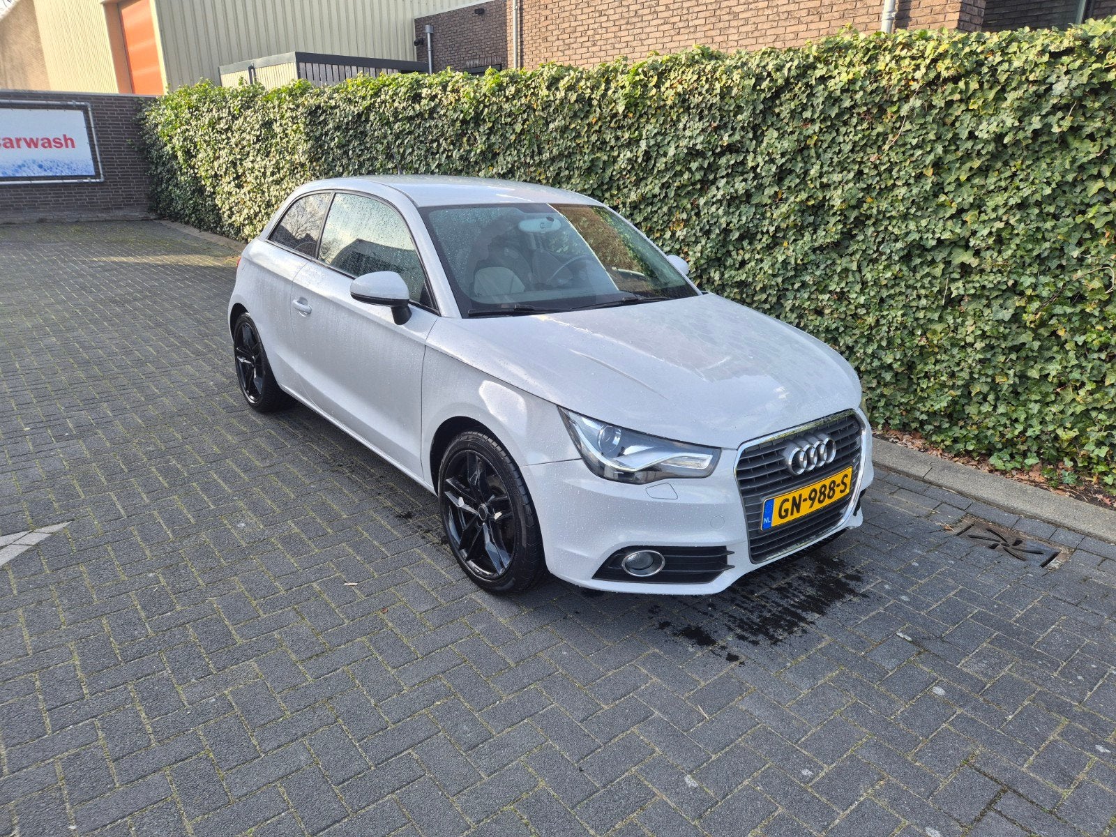 audi a1 2011 1.2 TFSI xenon  LAGE KMSTAND, Voorwielaandrijving, A1, 4 cilinders, Leder