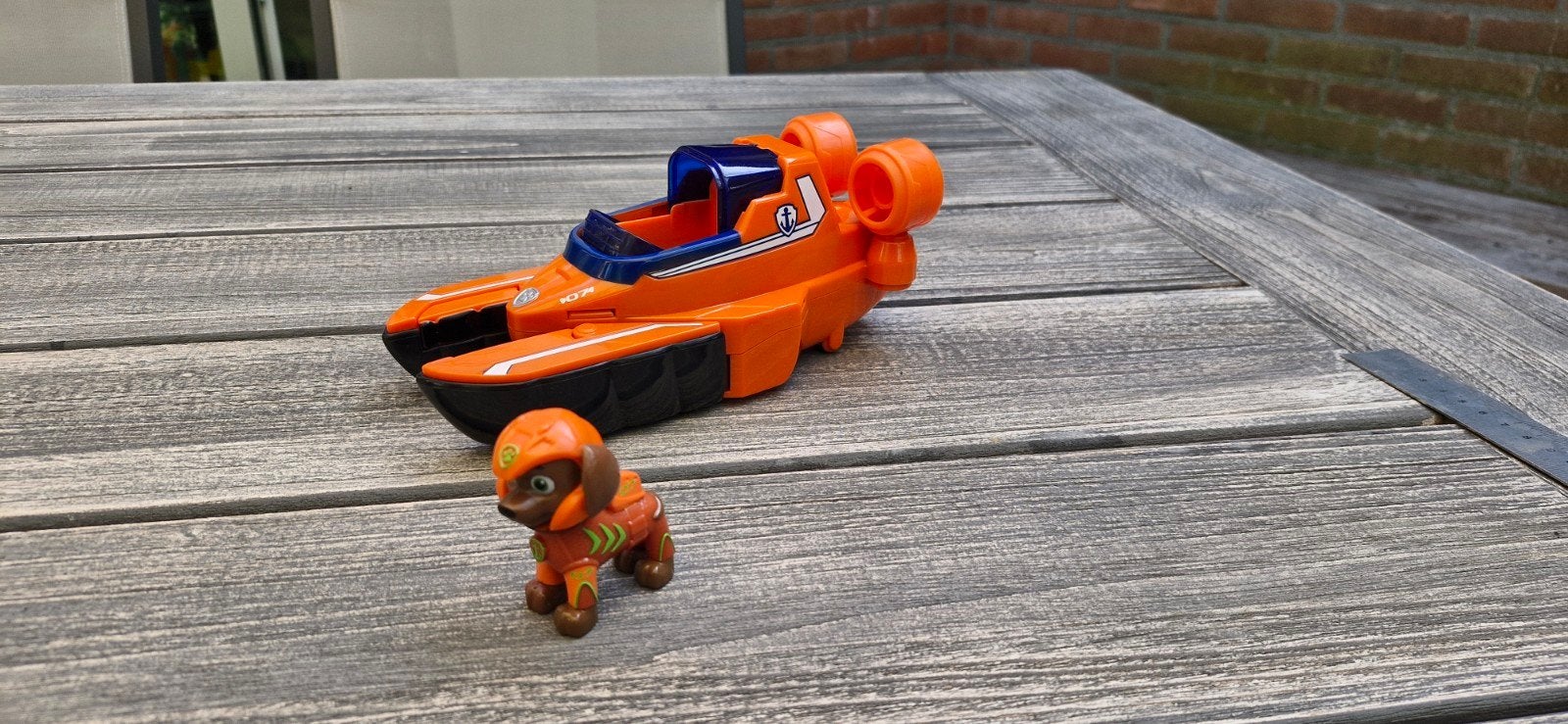 Paw Patrol Hovercraft Speelgoedboot met Zuma Figuur, Ophalen, Zo goed als nieuw