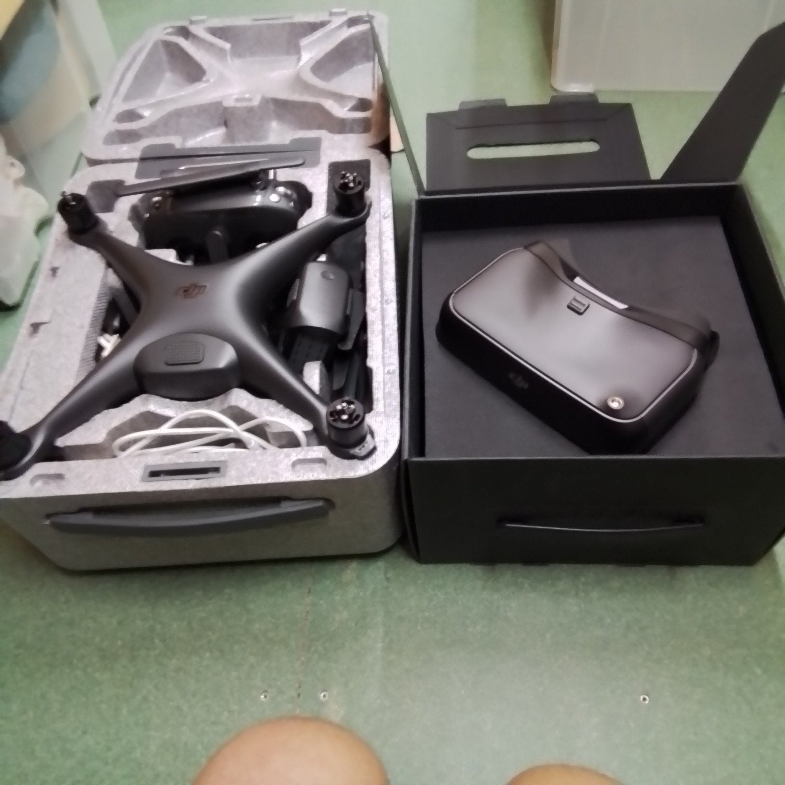 DJI Phantom 4 Pro met Goggles en afstandsbediening, Ophalen, 5 tot 10 kilometer, 15 tot 30 minuten, Zo goed als nieuw