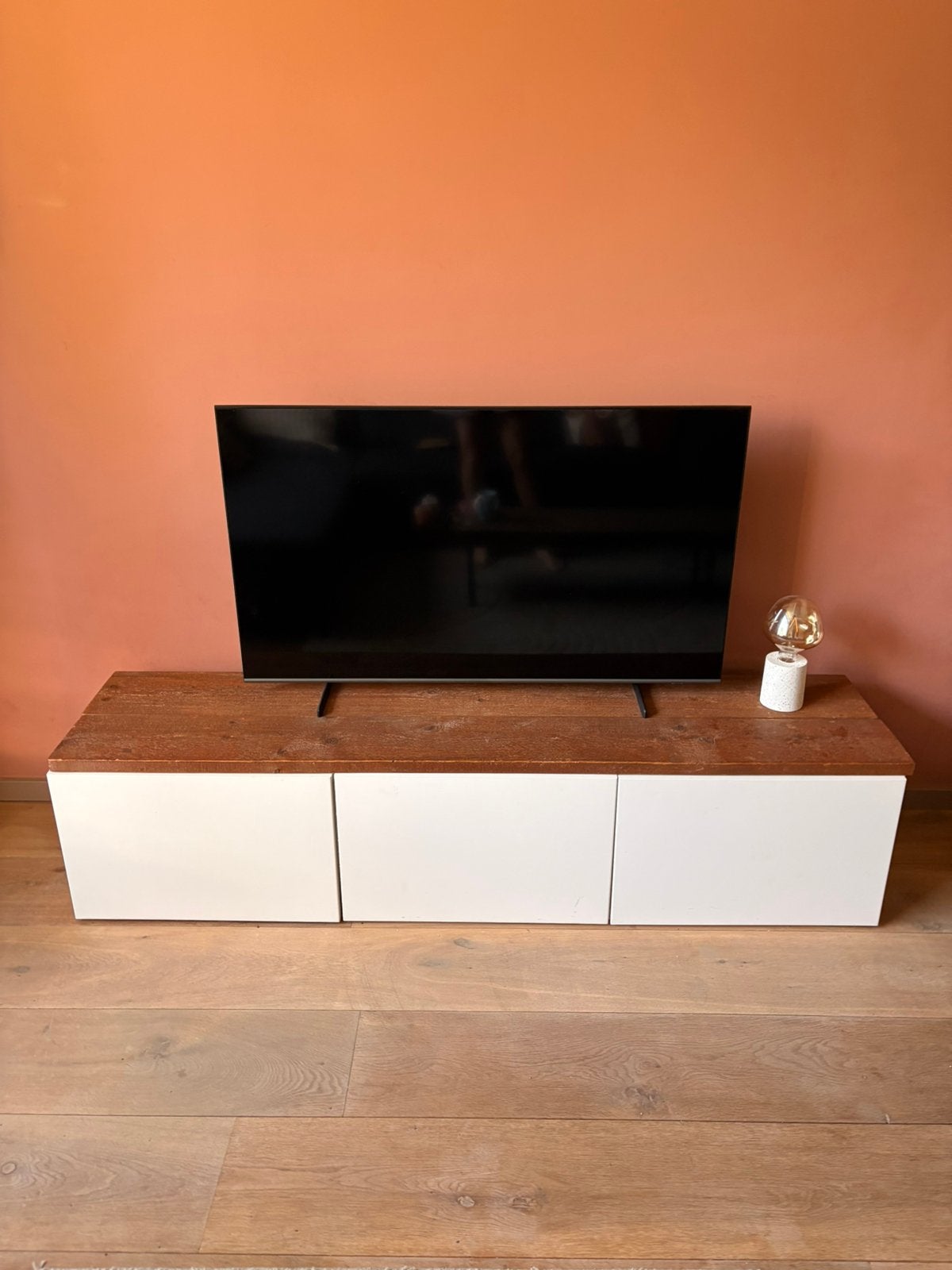 Ikea besta tv meubel met steigerhout, Huis en Inrichting, Kasten | Televisiemeubels, Ophalen, Gebruikt, 150 tot 200 cm, Minder dan 100 cm
