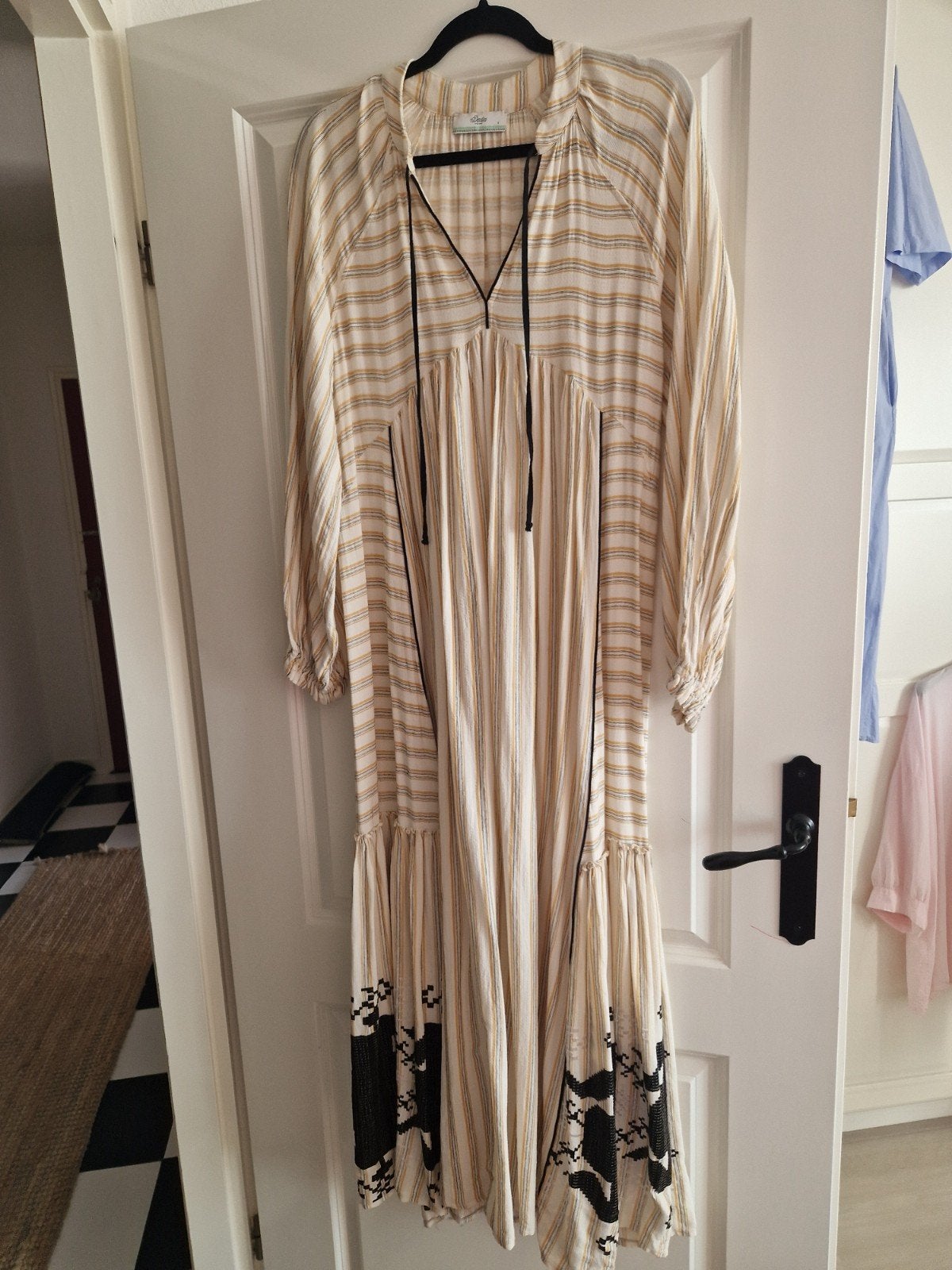 Devotion Twins Ella gestreepte maxi jurk, Kleding | Dames, Beige, Ophalen of Verzenden, Zo goed als nieuw, Devotion Twins