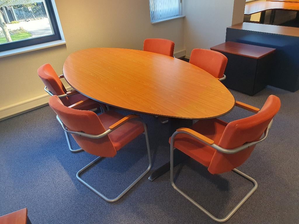 Vergadertafel Lensvelt ellips / ovaal volkern circa 220 cm, Huis en Inrichting, Bureaus, Postbus, Overige typen, Ophalen of Verzenden