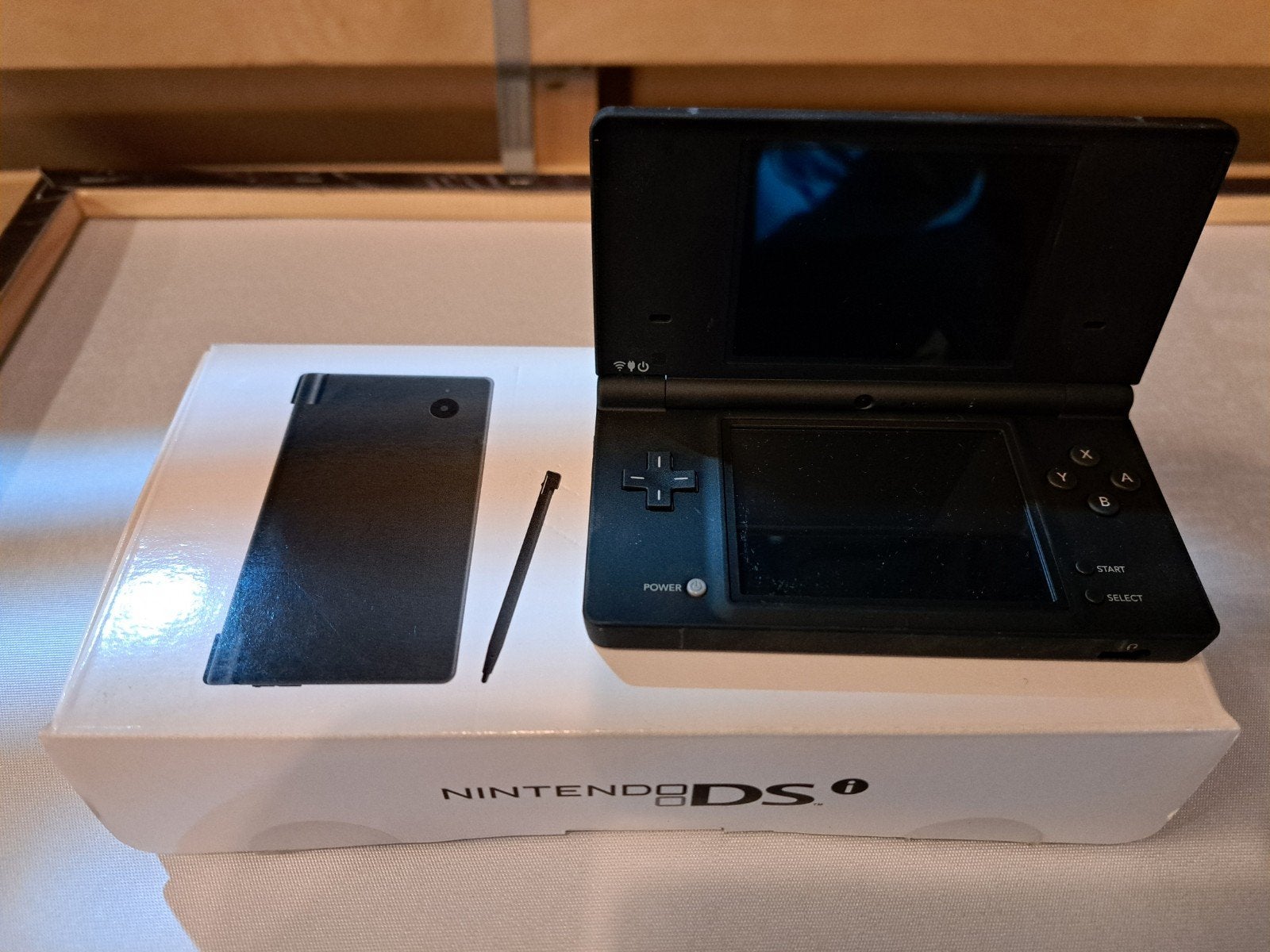 Nintendo DSi boxed, Ophalen of Verzenden