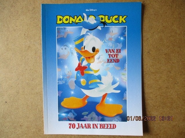 adv6625 donald duck 70 jaar in beeld, Eén stripboek, Ophalen, Gelezen