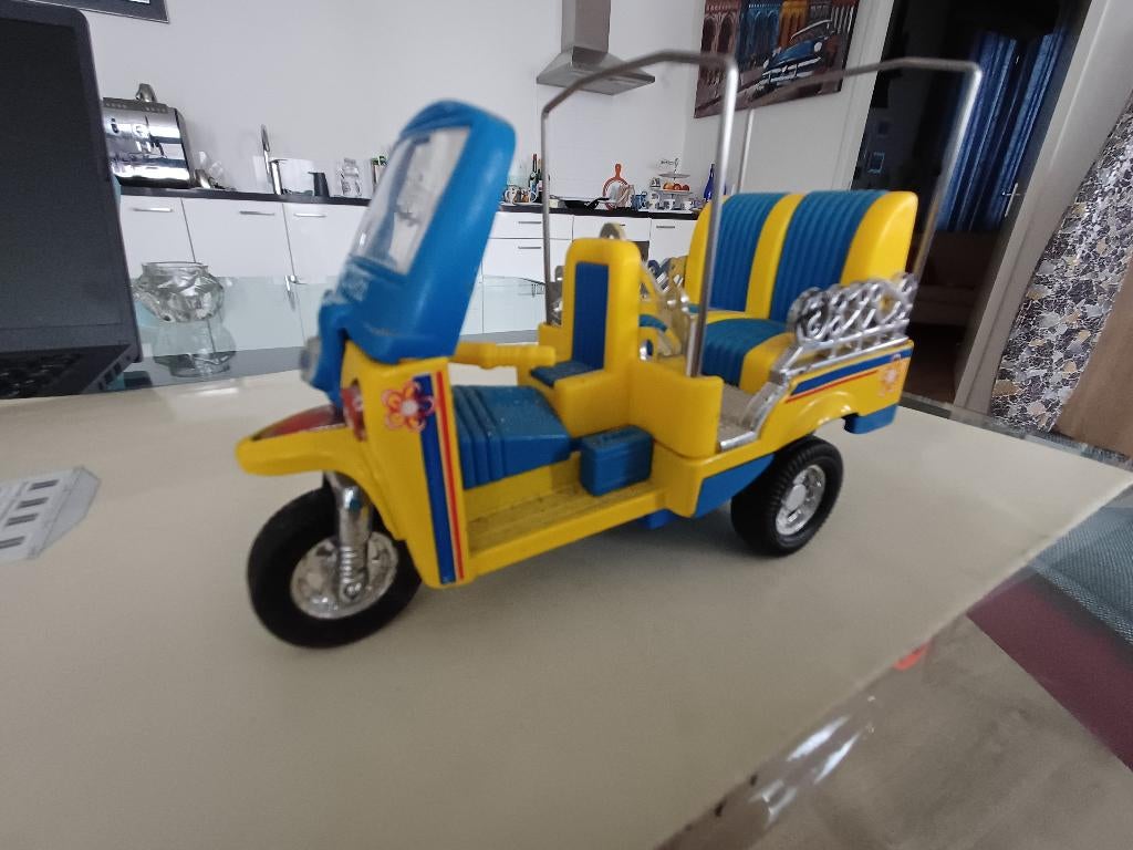 Tuk Tuk modelauto, Ophalen of Verzenden, Zo goed als nieuw, Overige typen