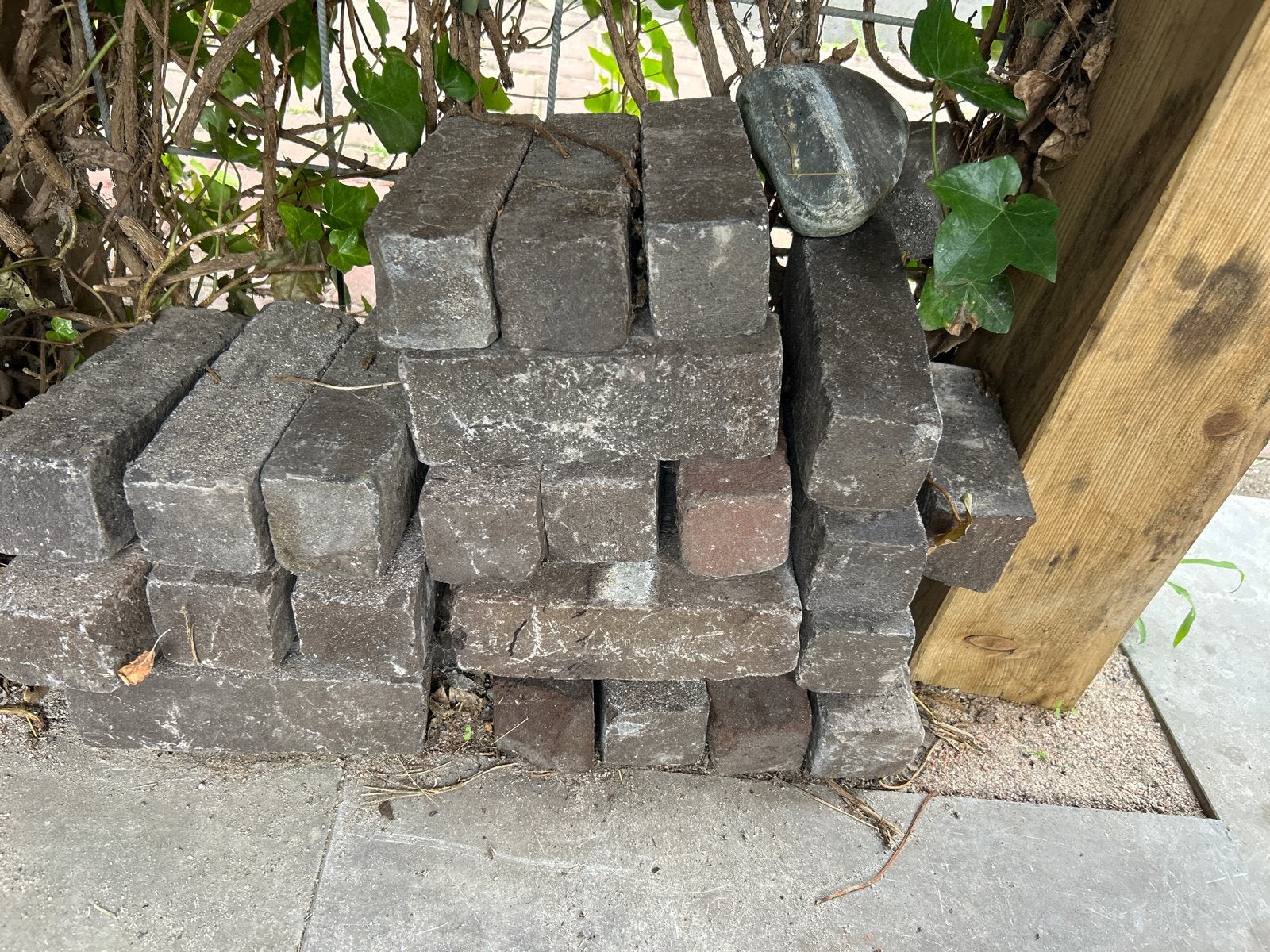 Waaltjes - Ongeveer 100 stuks (meer beschikbaar), Ophalen, Overige materialen, Gebruikt, Klinkers