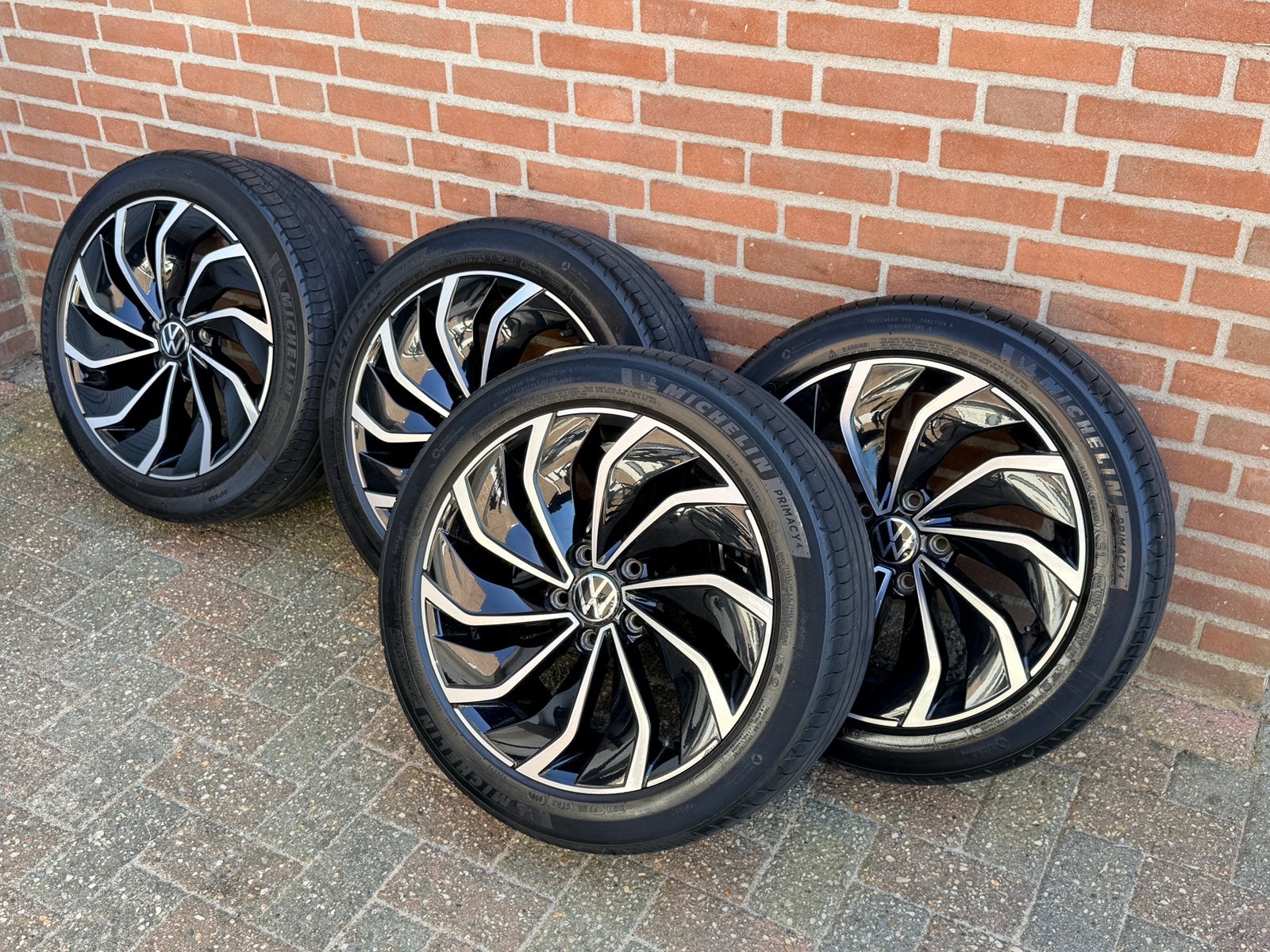 Volkswagen Golf 8 velgen 17 inch Ventura michelin 5H0601025D, Auto-onderdelen, Banden en Velgen, Ophalen, Velg(en), 17 inch, Zomerbanden
