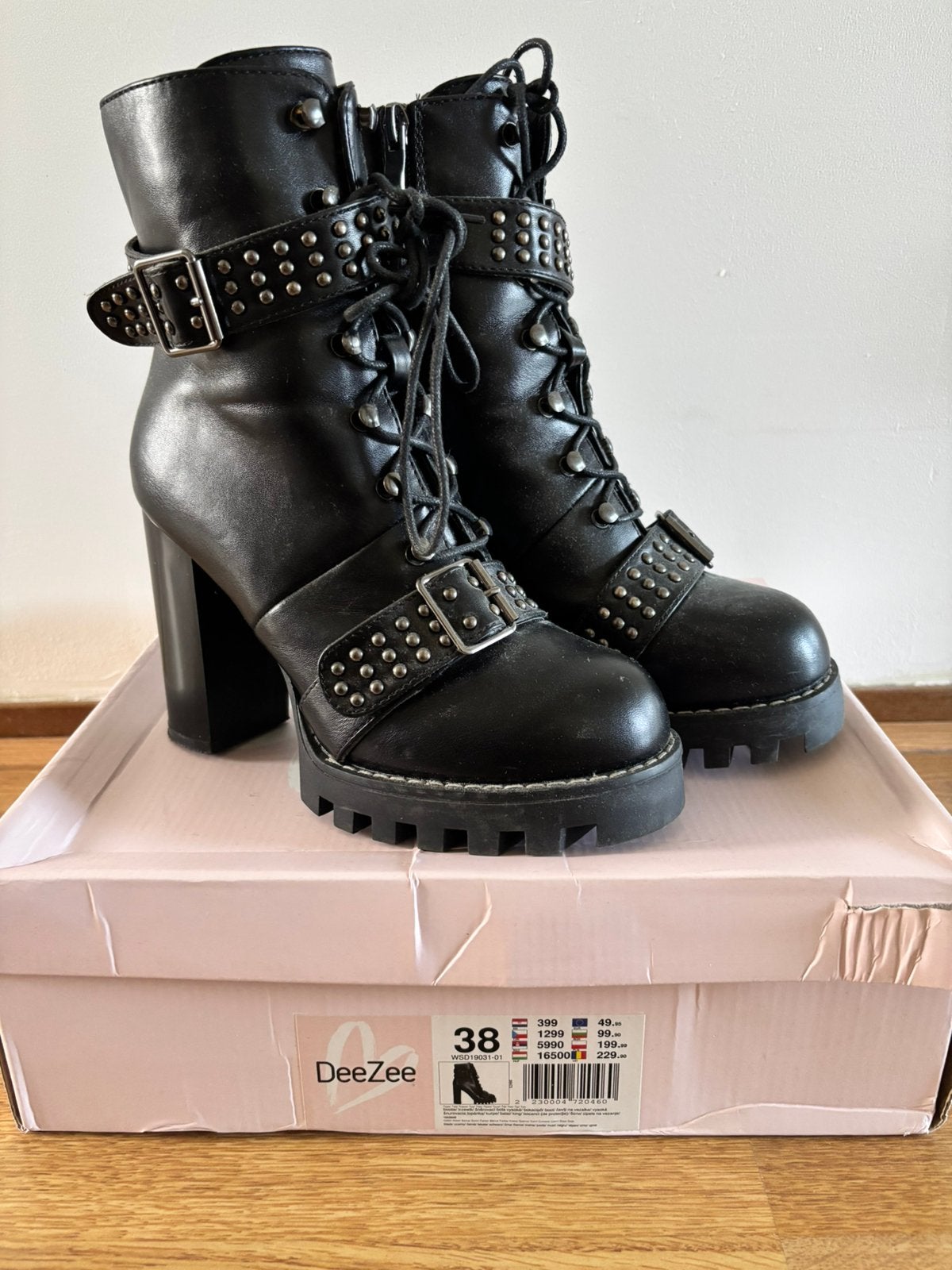 Enkellaarsjes met hoge hakken, Ophalen, Zo goed als nieuw, Zwart, Boots