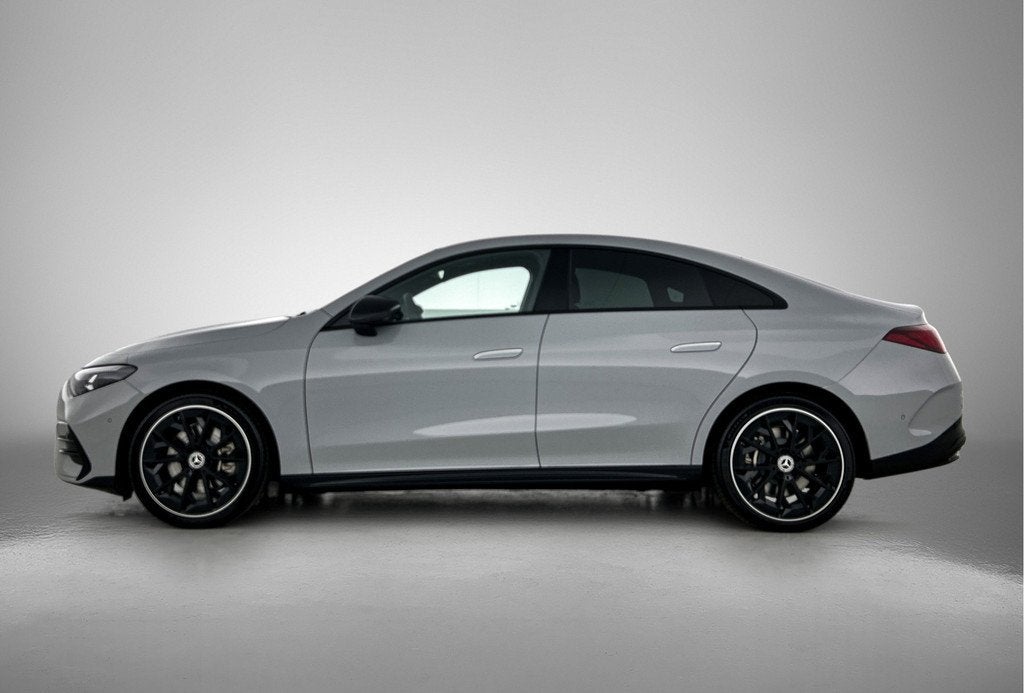 Mercedes-Benz CLA-Klasse 200 Business Solution AMG 58 kWh |, Auto's, Mercedes-Benz, CLA, Zwart, Nieuw, Sedan